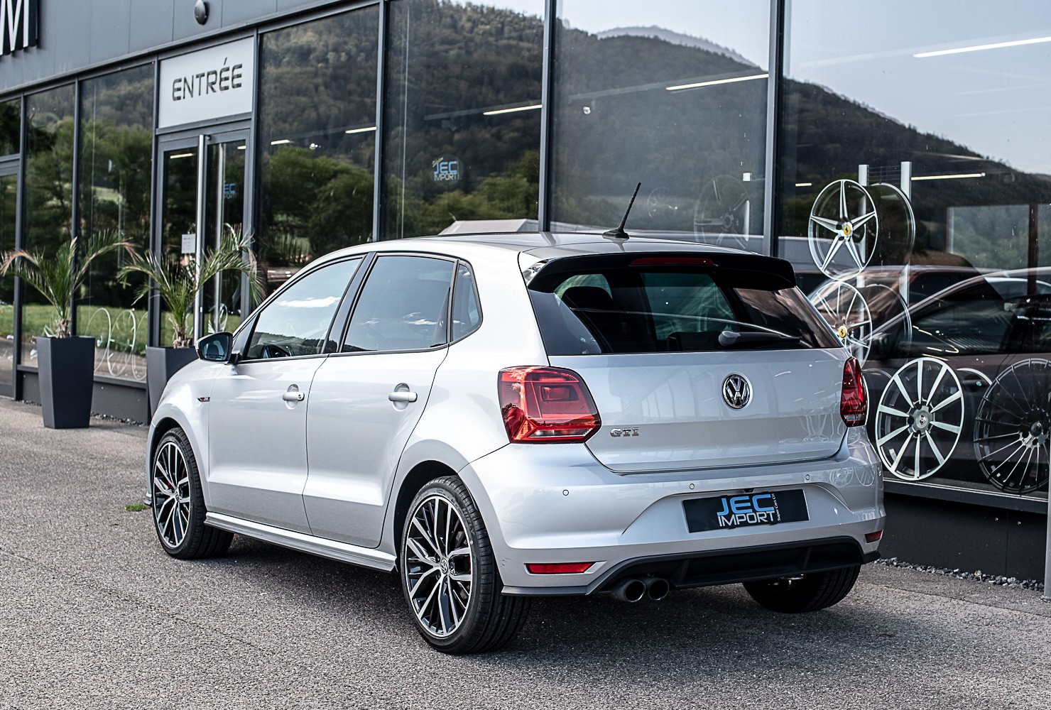 VW Polo 1.8 TSI GTI BMT-showroom-element-3