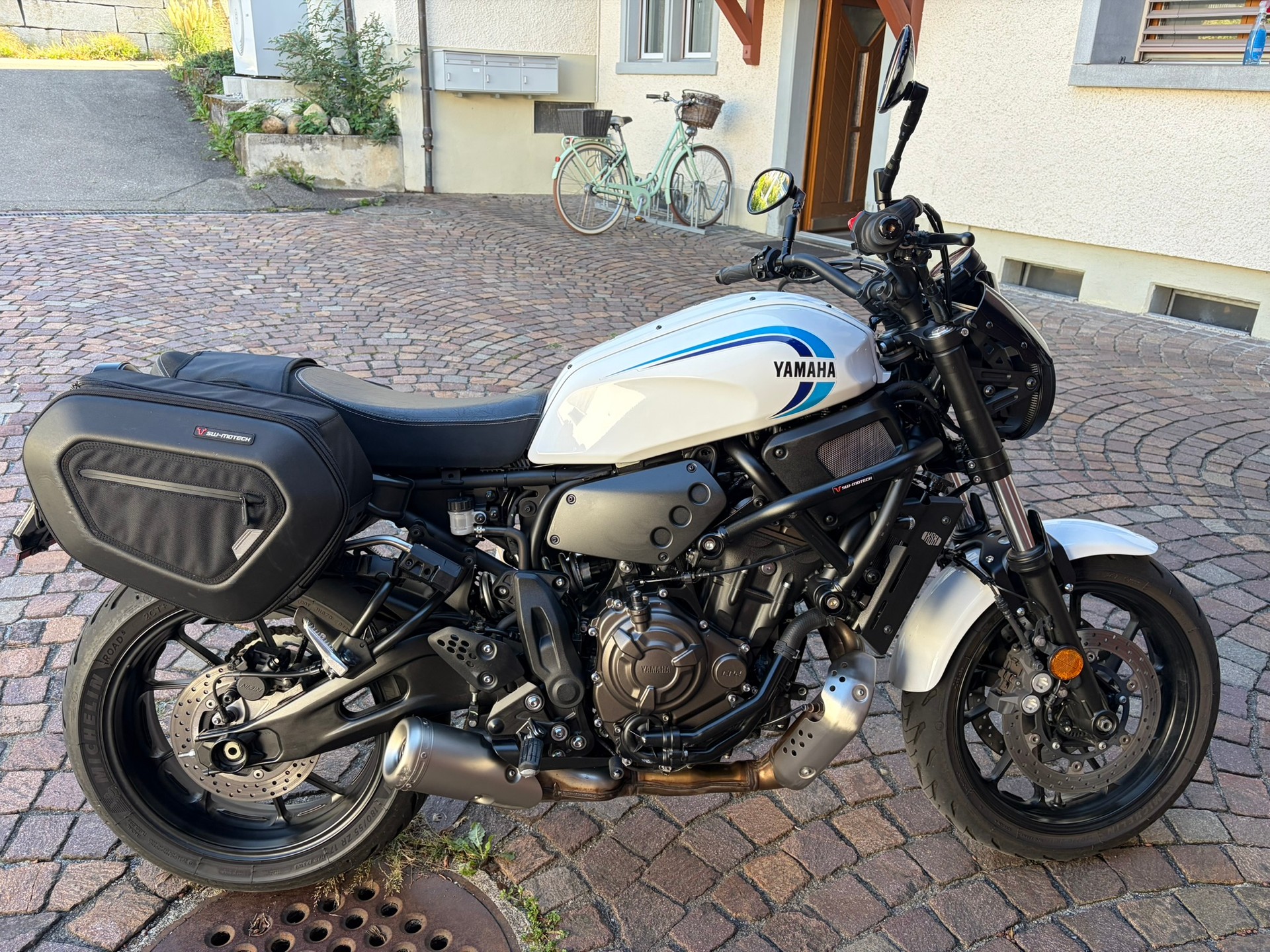 YAMAHA XSR 700-image-5