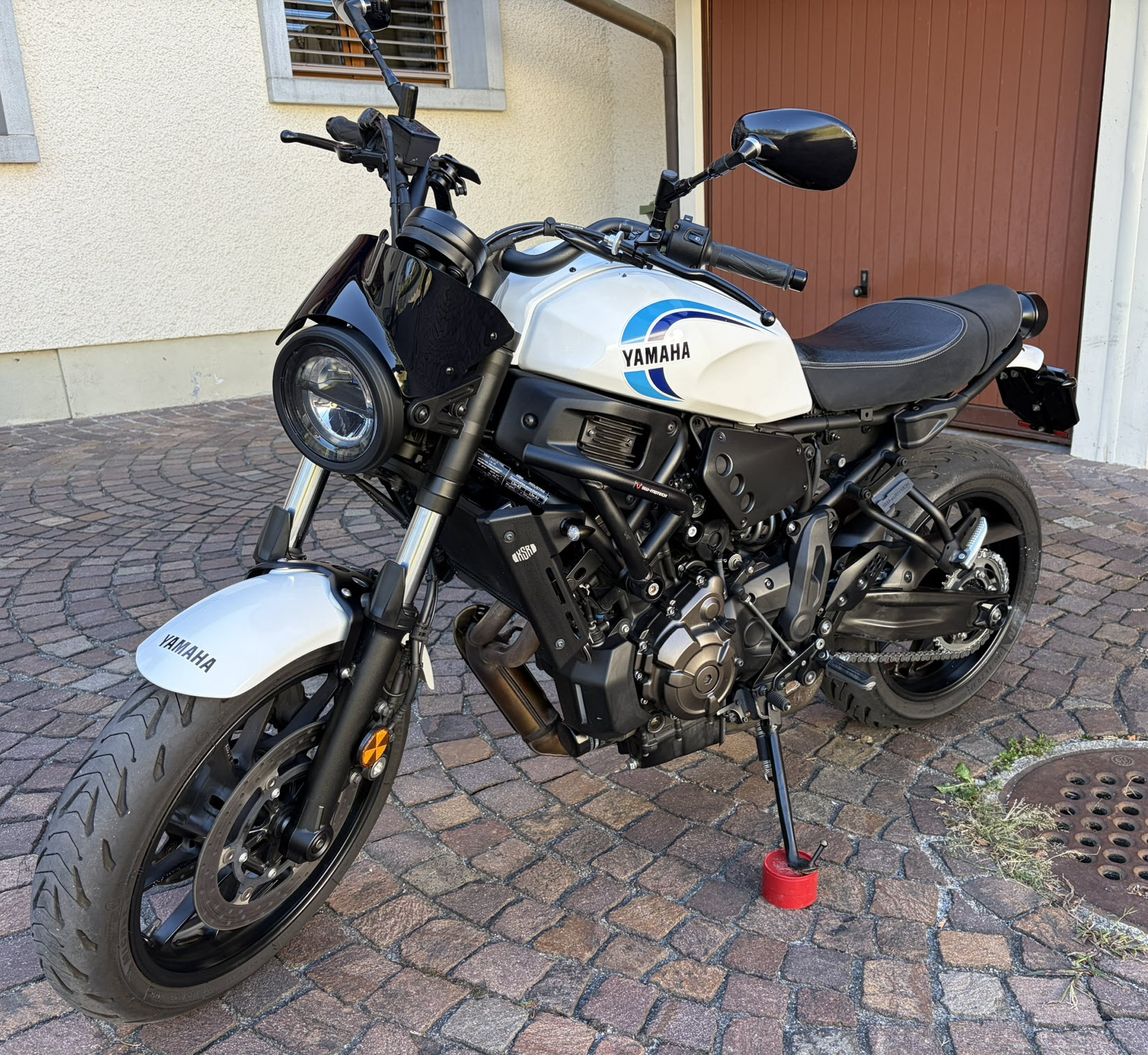 YAMAHA XSR 700-image-3