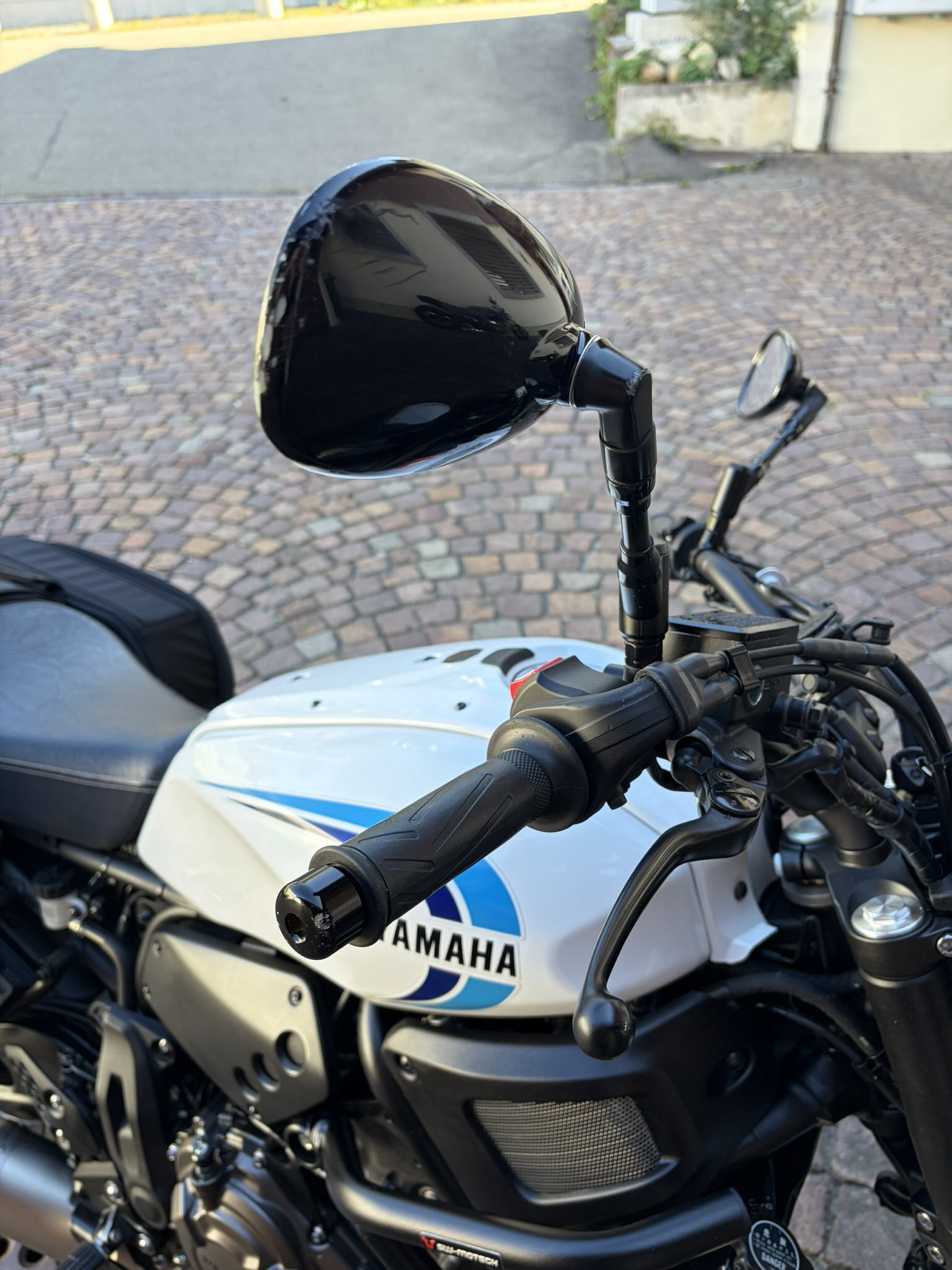 YAMAHA XSR 700-image-14