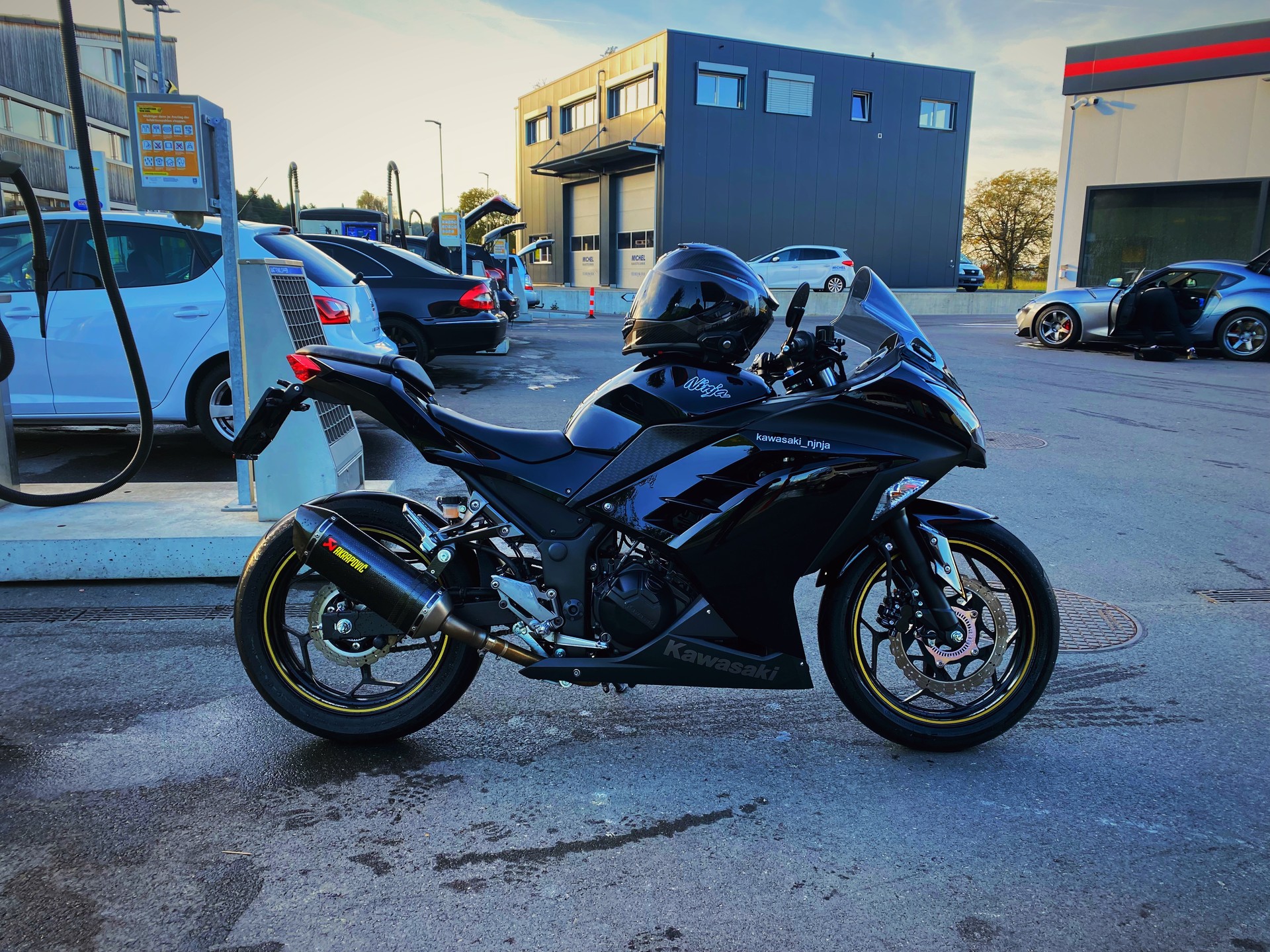 KAWASAKI Ninja 300 ABS-image-0