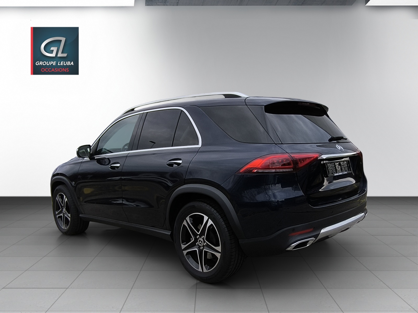 MERCEDES-BENZ GLE 450 4Matic AMG Line 9G-Tronic-showroom-element-3