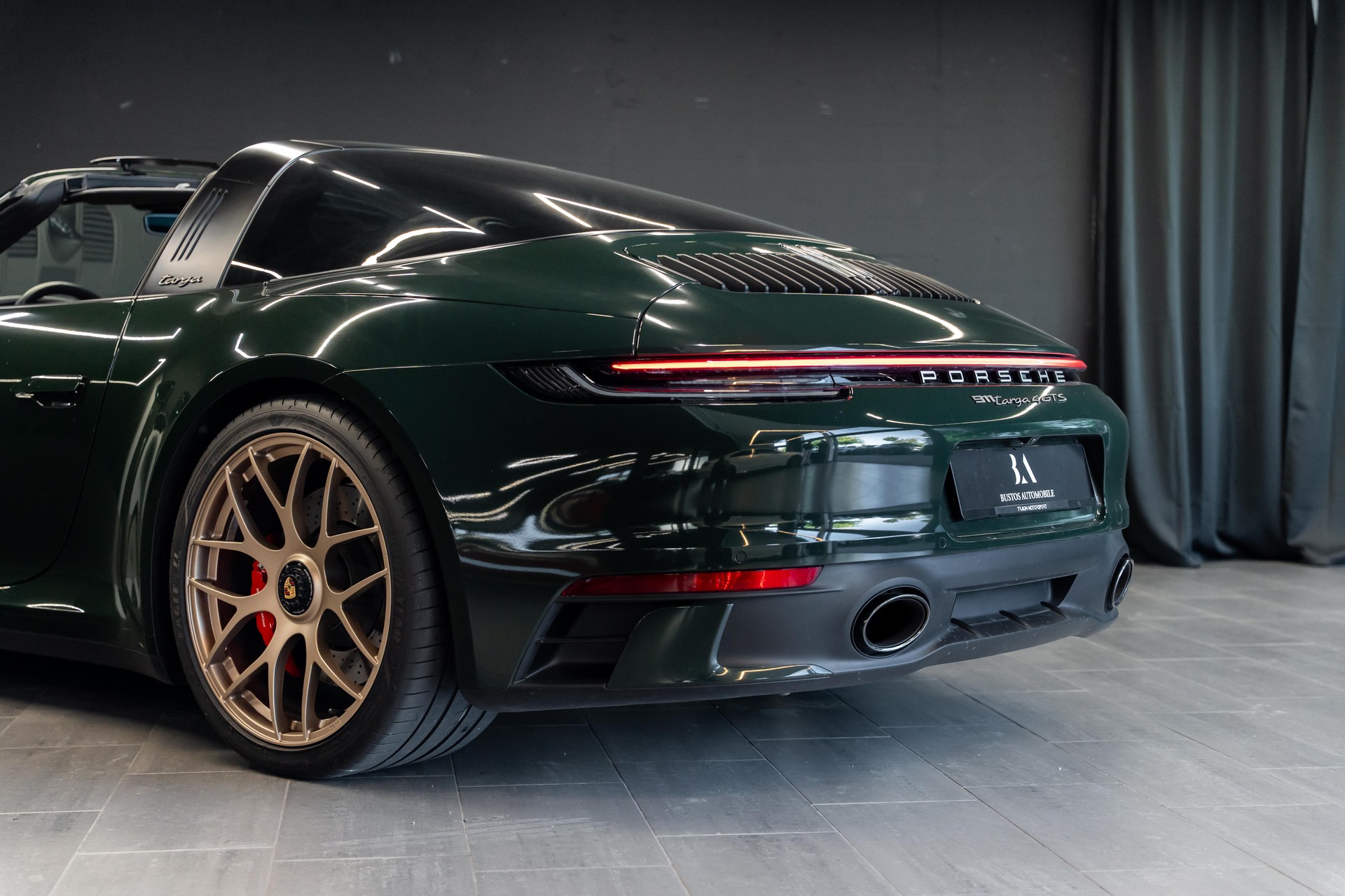PORSCHE 911 Targa 4 GTS PDK / Porsche Approved / 8 Fach berädert uvm...-image-6