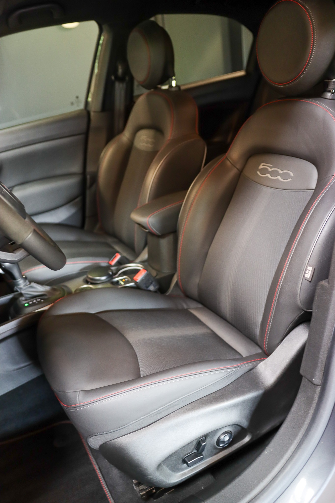 FIAT 500X 1.3 GSE Sport-image-12