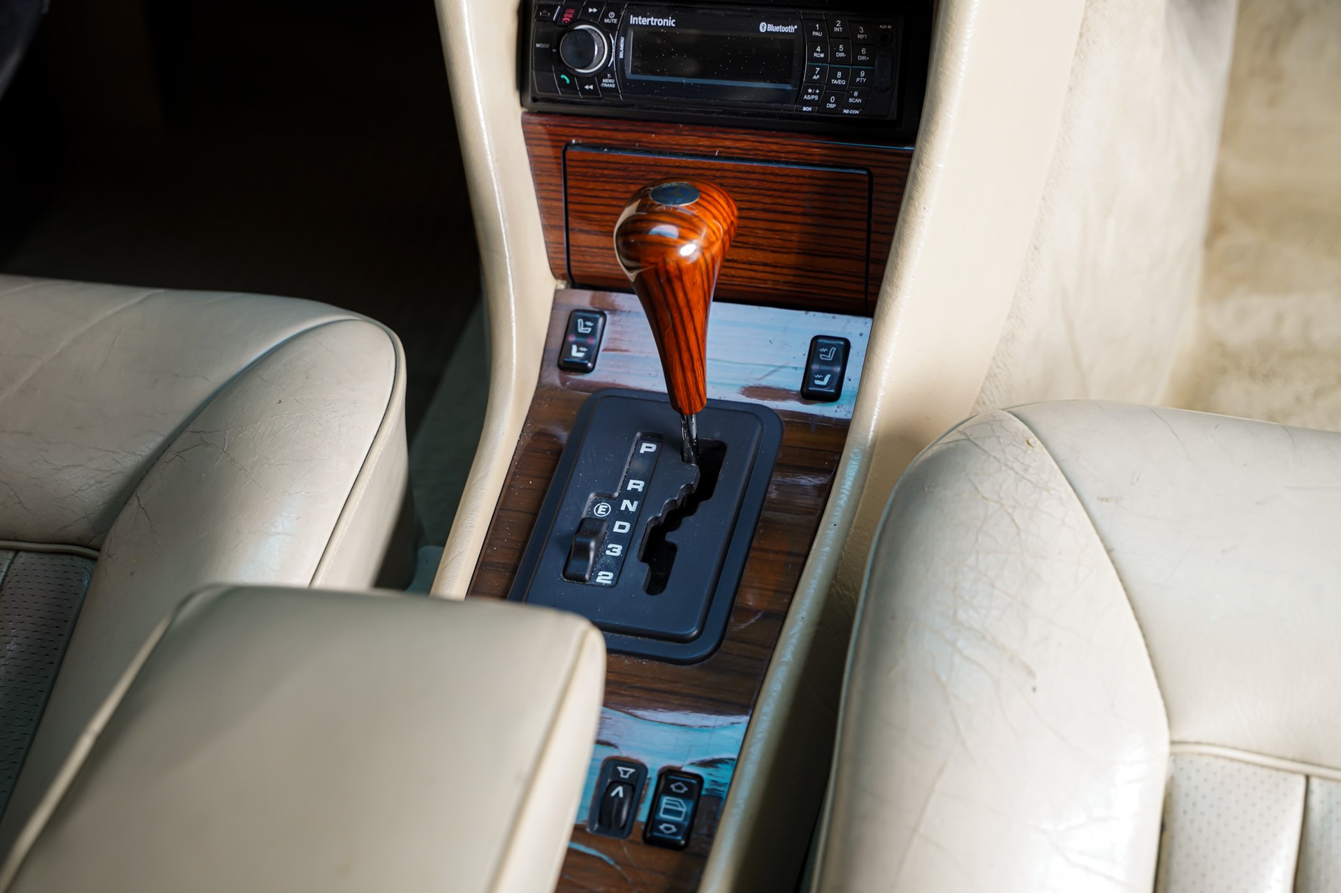 MERCEDES-BENZ 300 TE 4-Matic-image-27