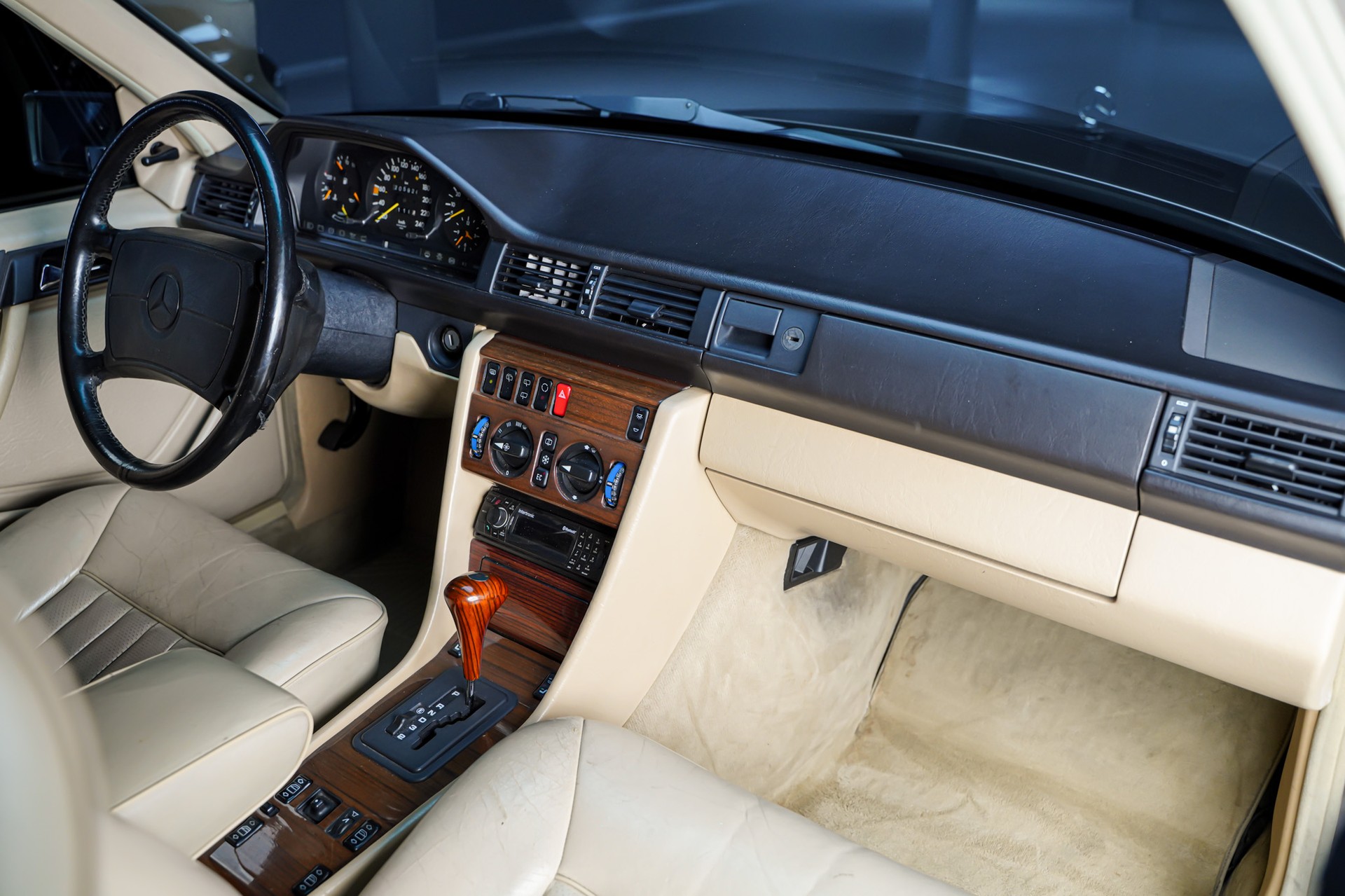 MERCEDES-BENZ 300 TE 4-Matic-image-20