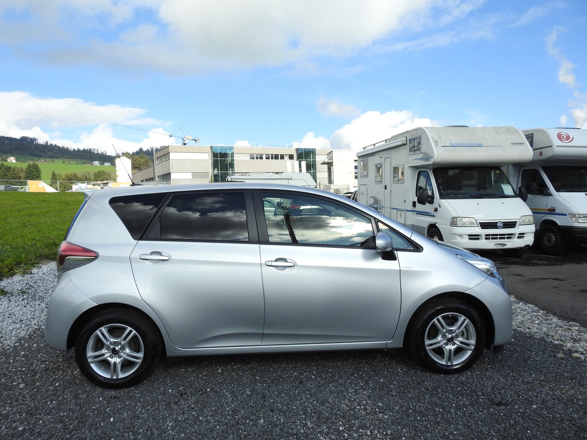 TOYOTA Verso-S 1.33 Linea Trend Multidrive S-image-6