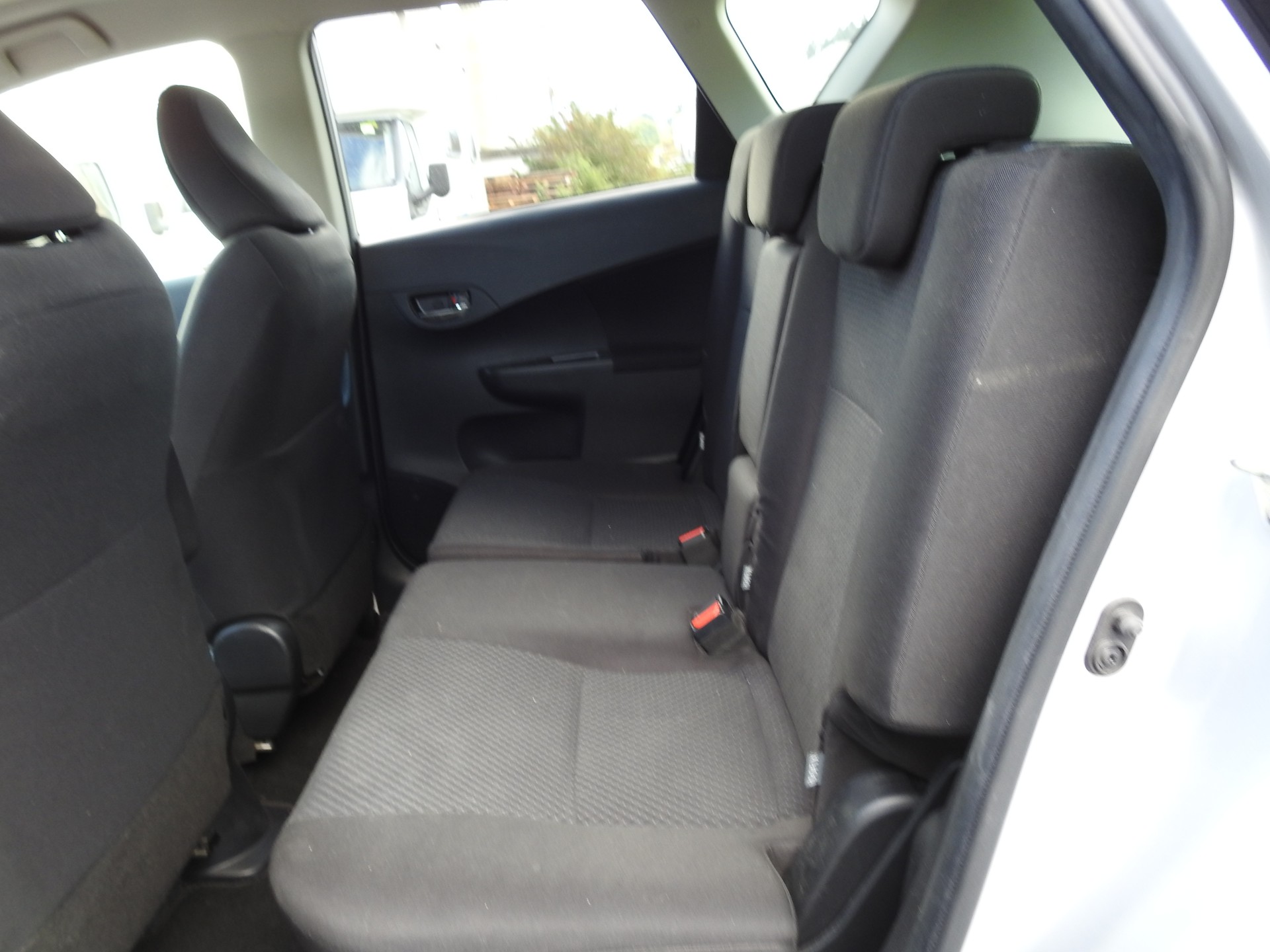TOYOTA Verso-S 1.33 Linea Trend Multidrive S-image-13