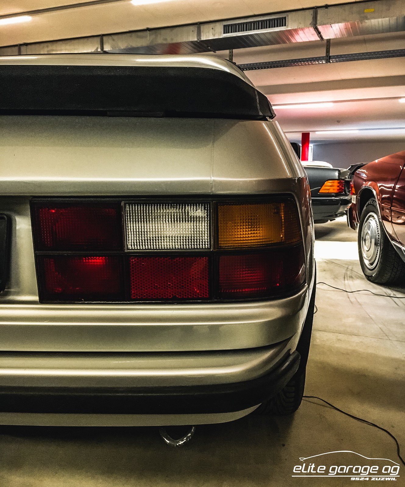 PORSCHE 924 Turbo-image-4