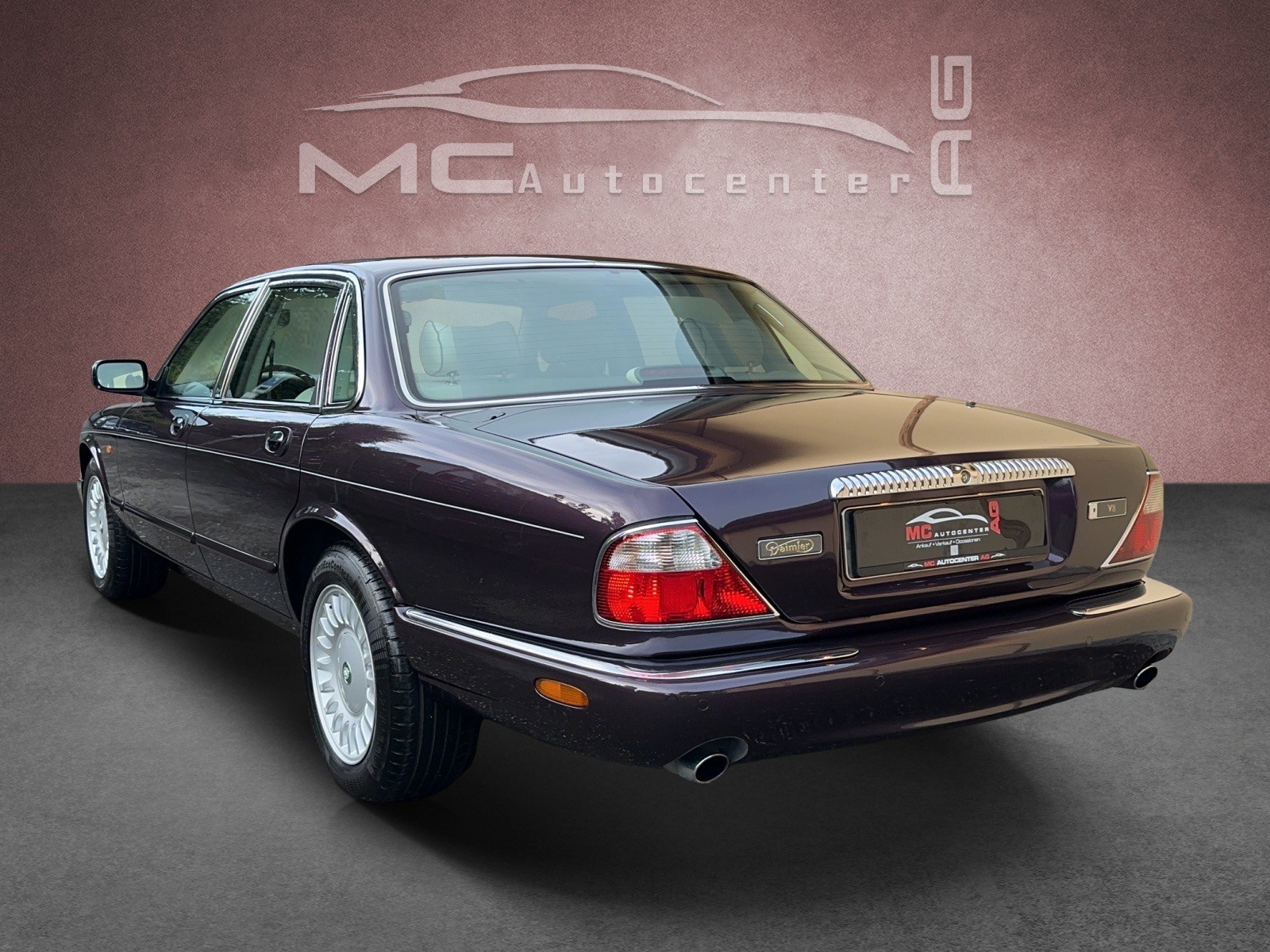 DAIMLER V8 4.0 284 PS-image-2