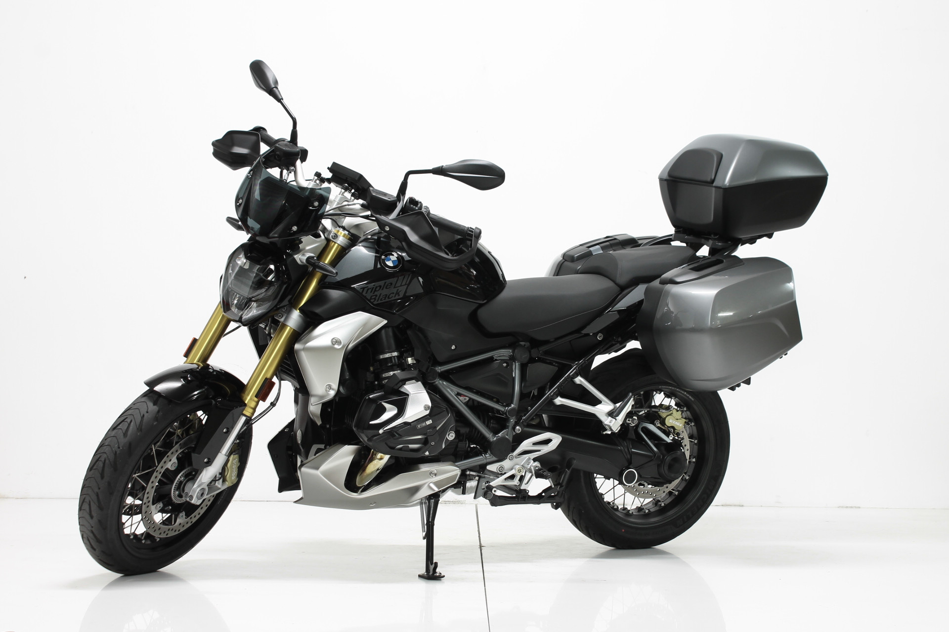 BMW R 1250 R Triple Black-image-1