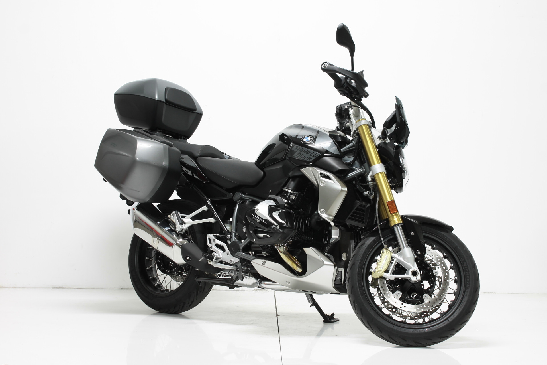 BMW R 1250 R Triple Black-image-0