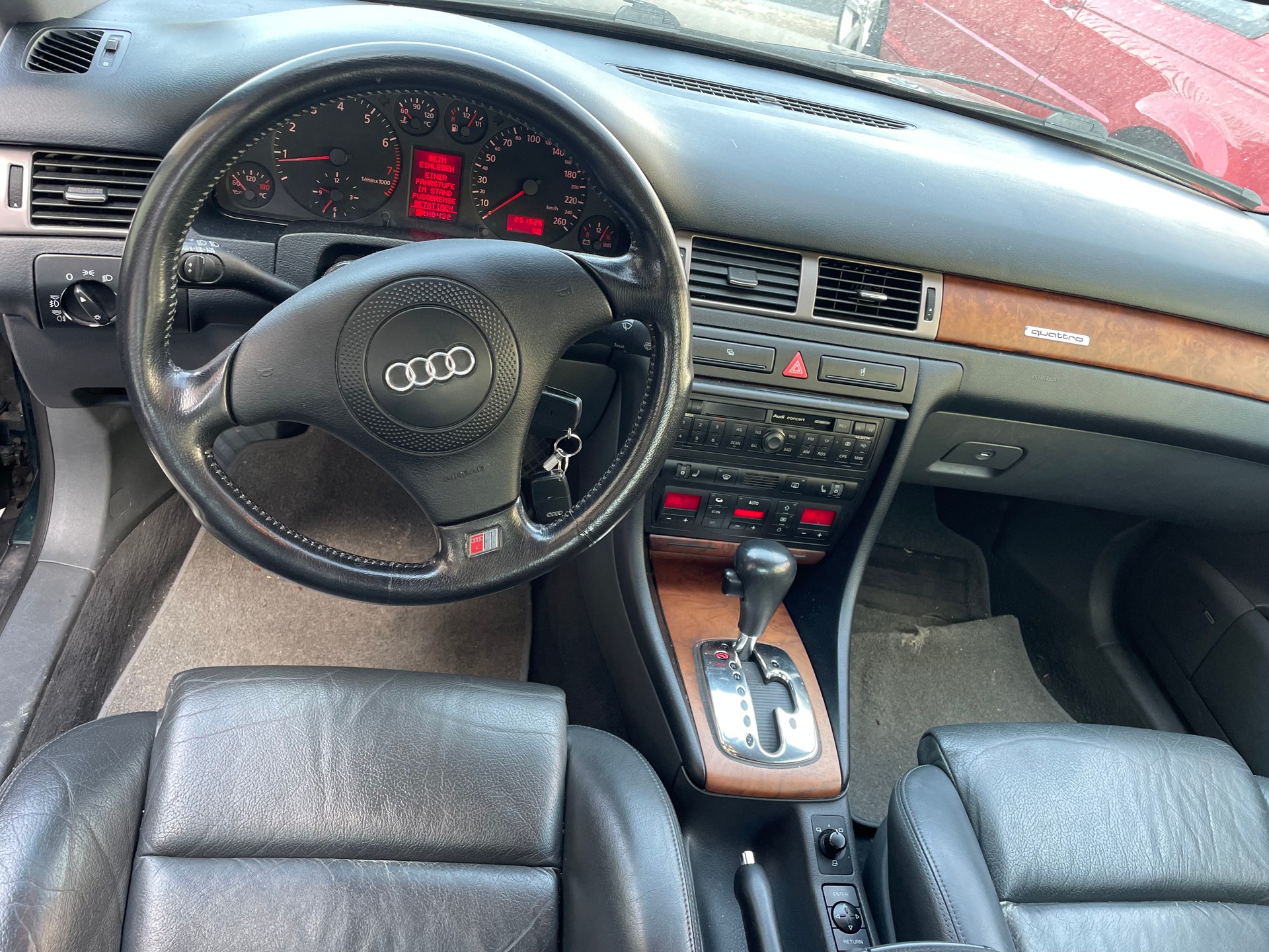 AUDI A6-image-4