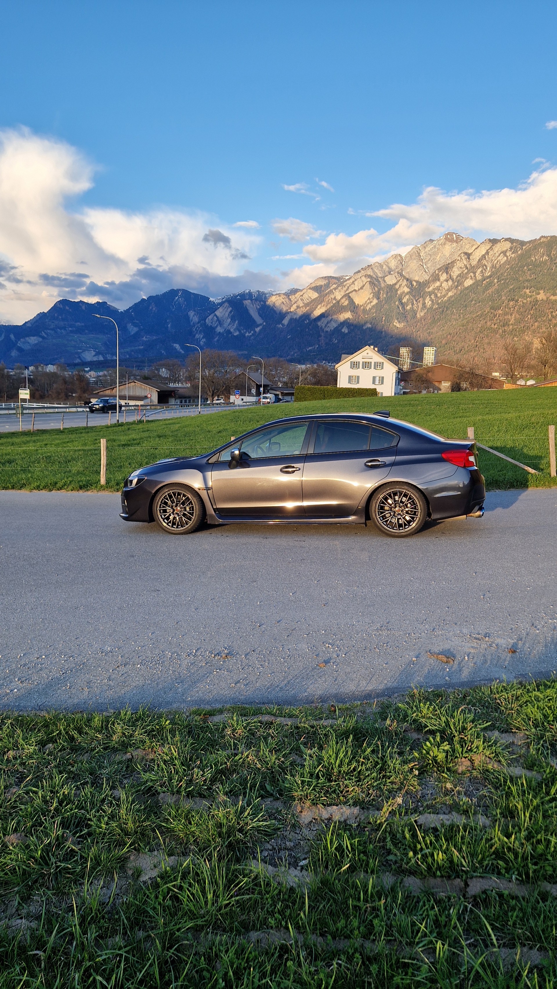 SUBARU WRX 2.5 Turbo 4WD STI Luxury S-image-2