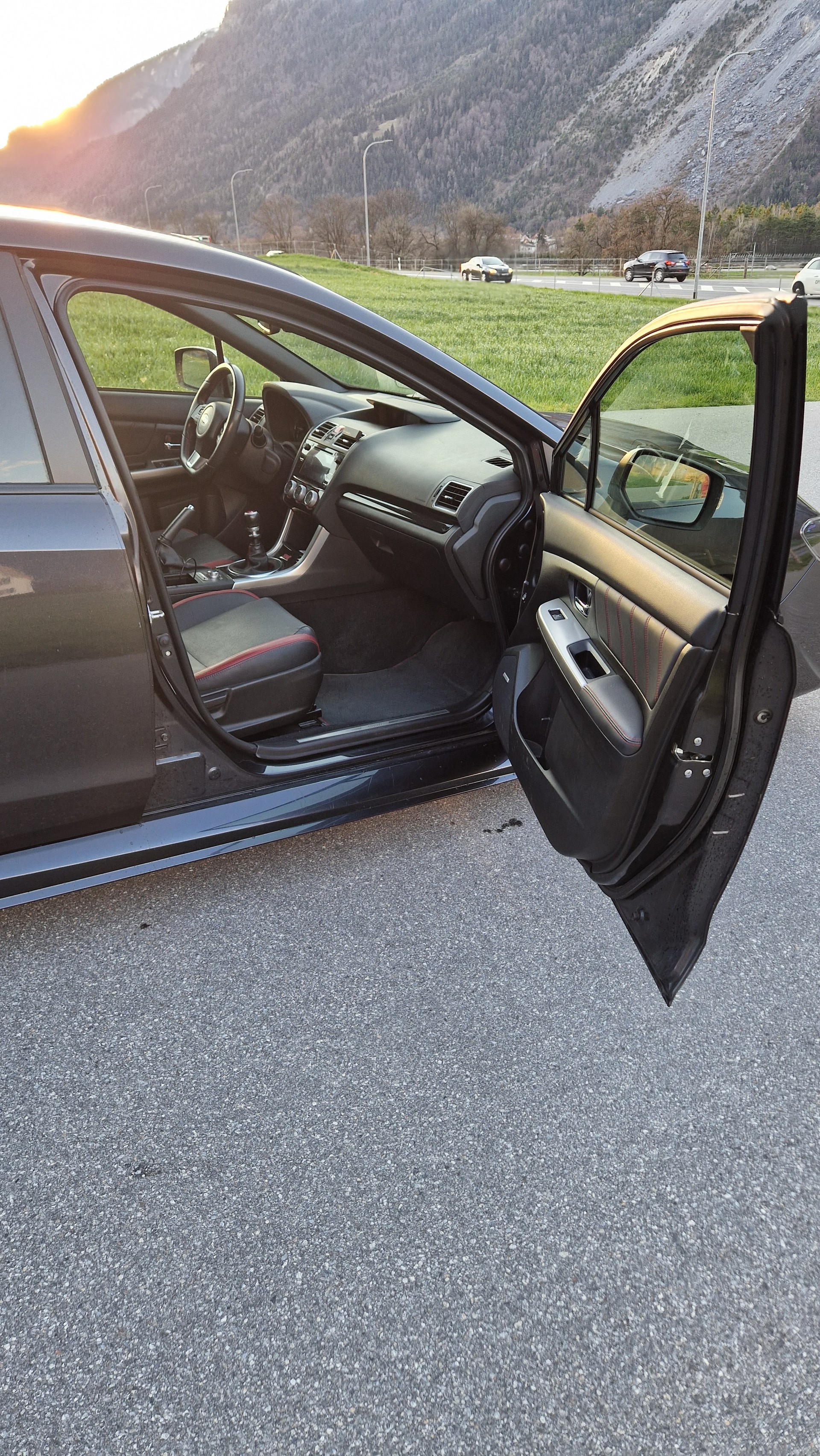 SUBARU WRX 2.5 Turbo 4WD STI Luxury S-image-10