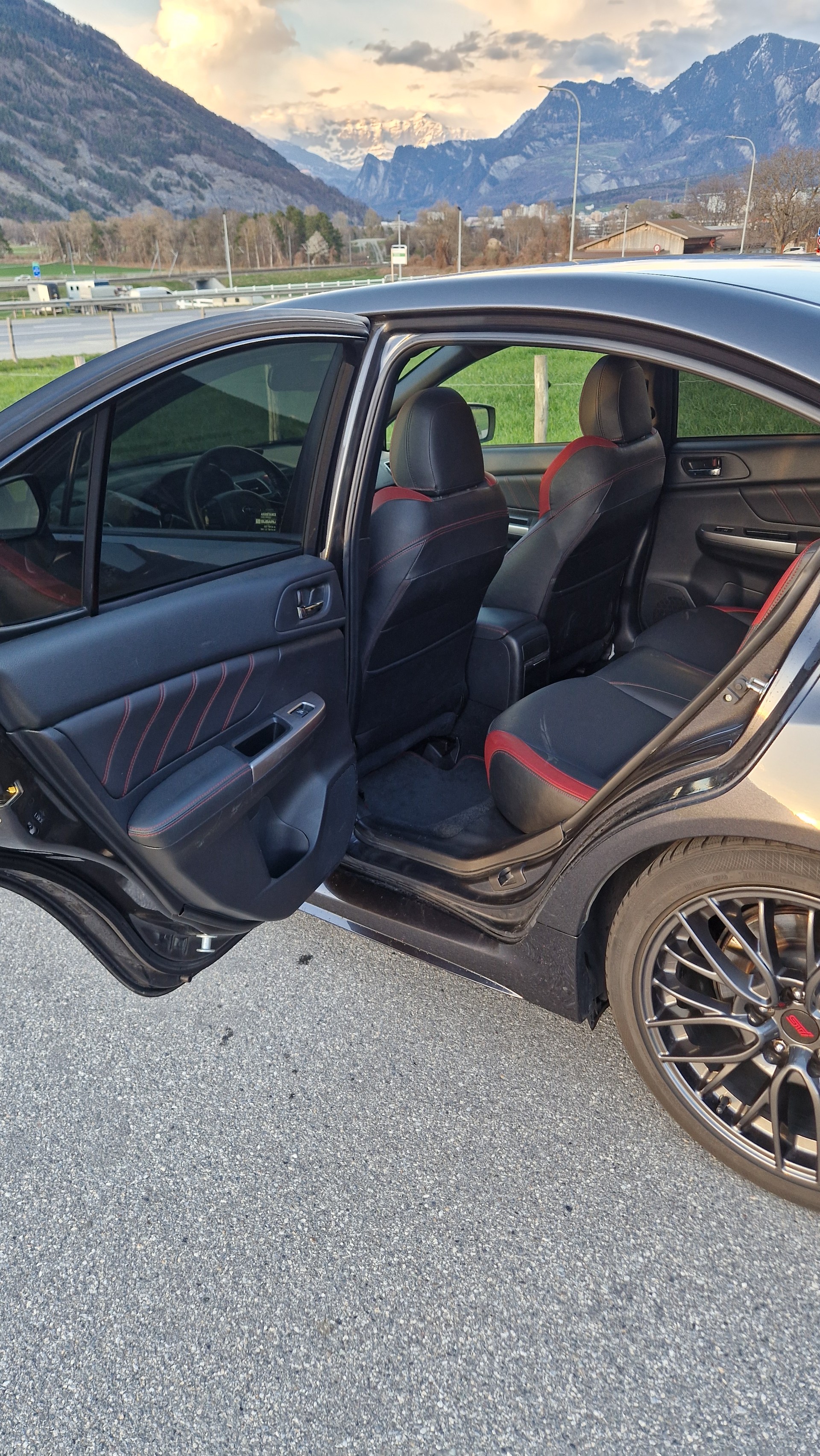 SUBARU WRX 2.5 Turbo 4WD STI Luxury S-image-8