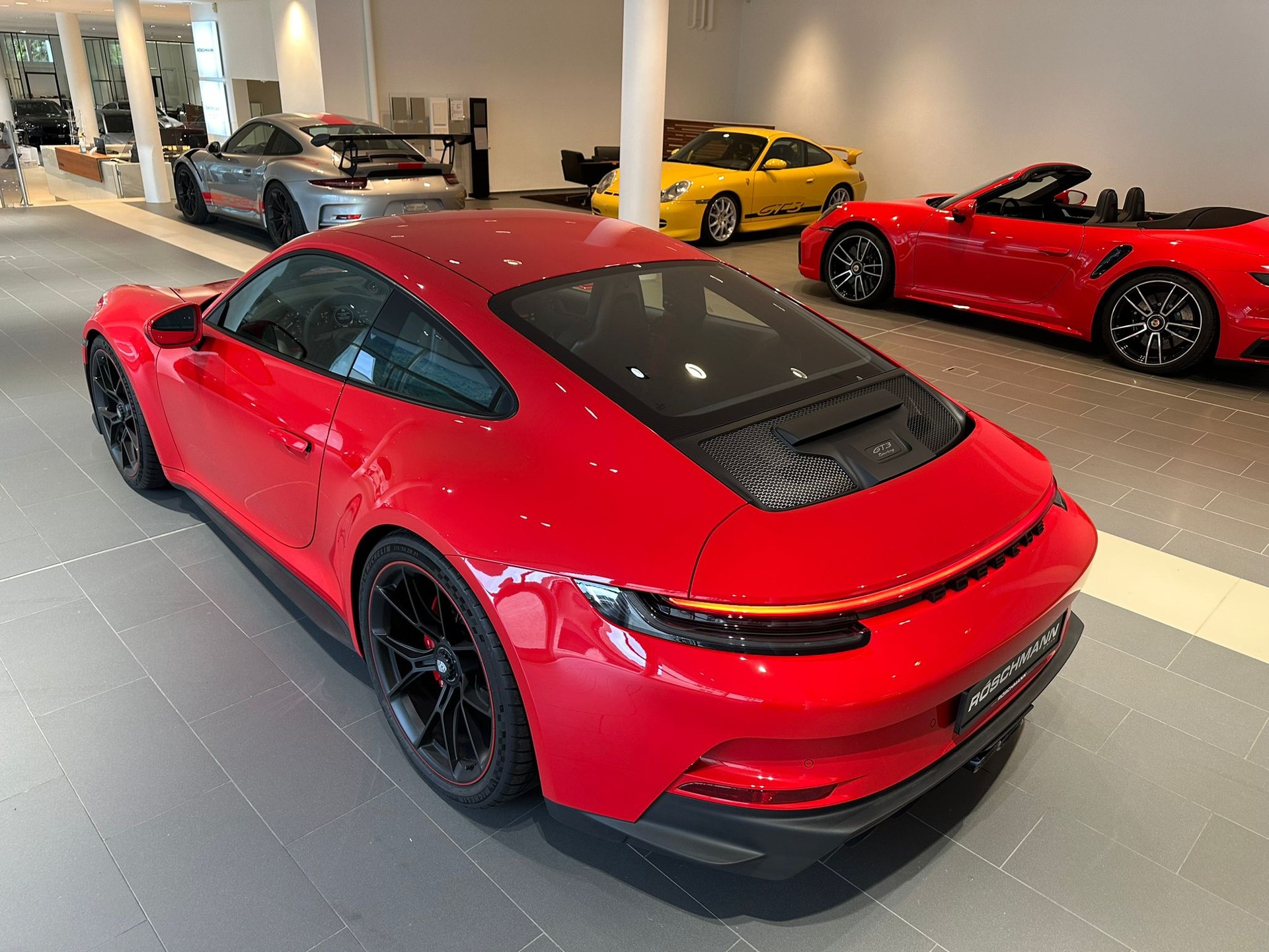 PORSCHE 911 GT3 Touring PDK-image-6