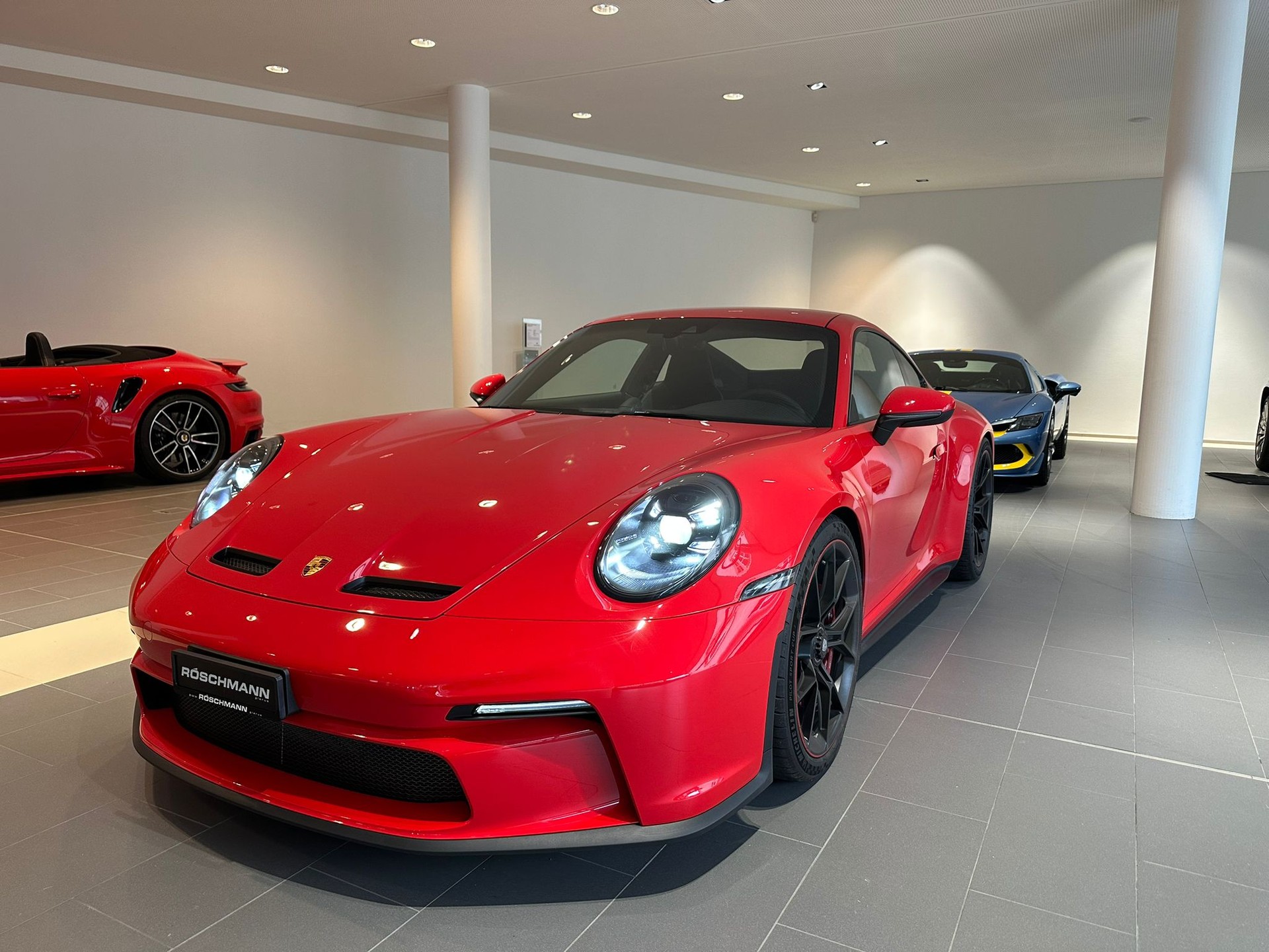 PORSCHE 911 GT3 Touring PDK-showroom-element-2