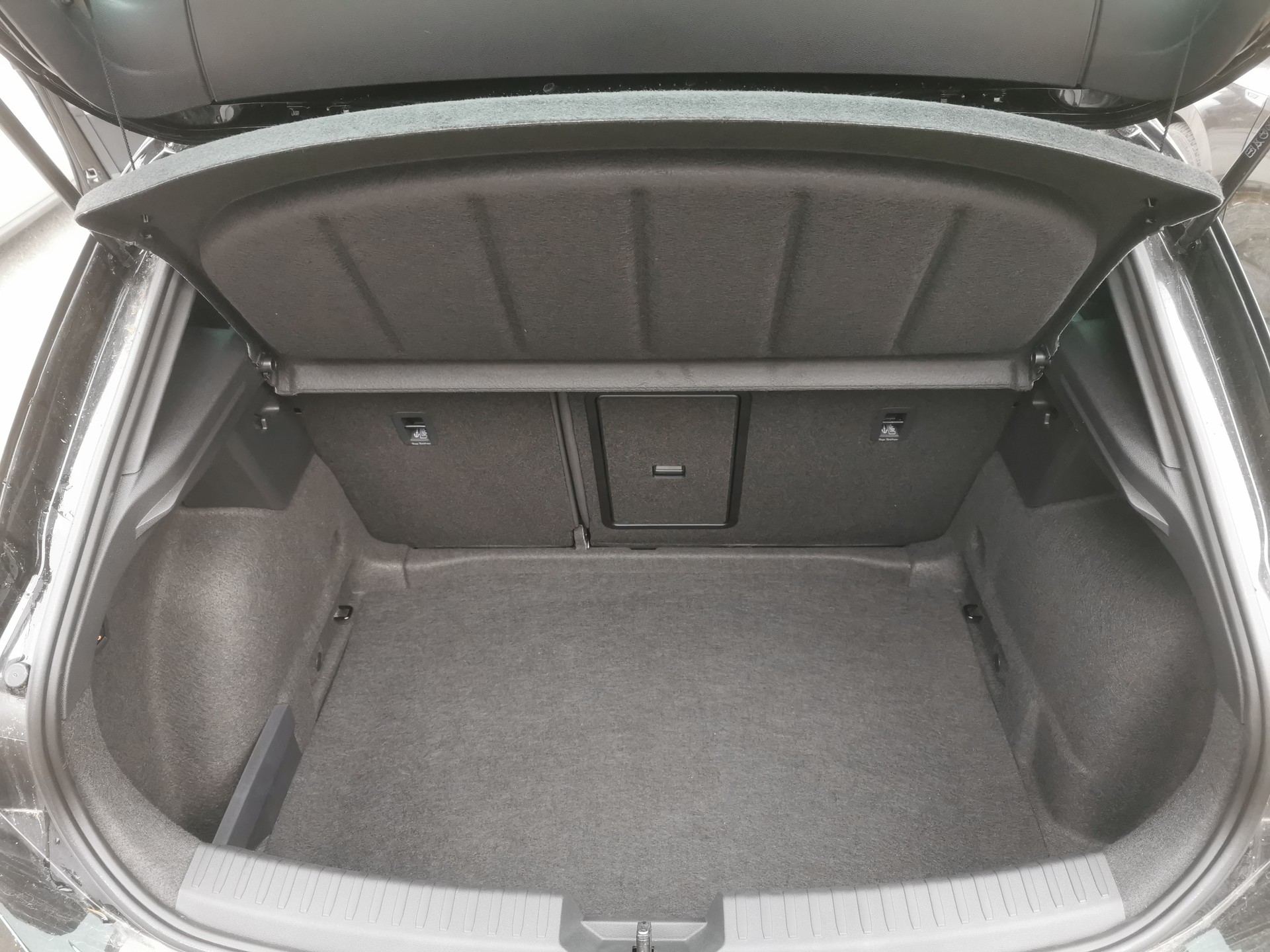 SEAT Leon 2.0 TDI EVO DSG FR-image-9
