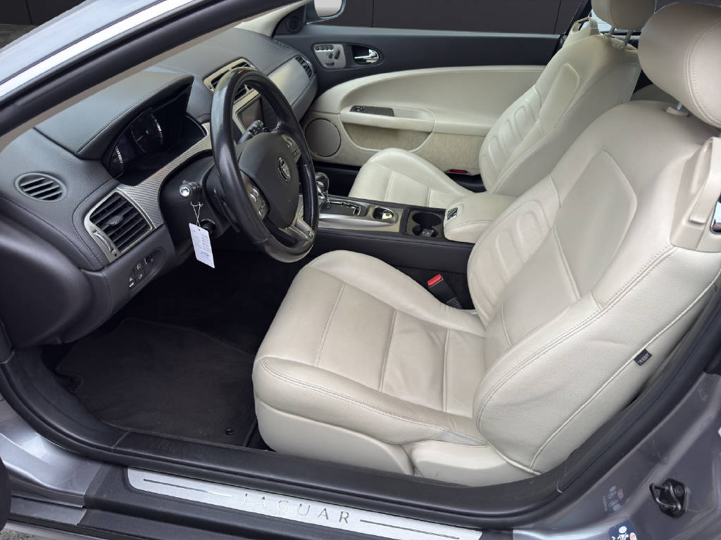 JAGUAR XKR 4.2 V8 SC Automatic-image-8