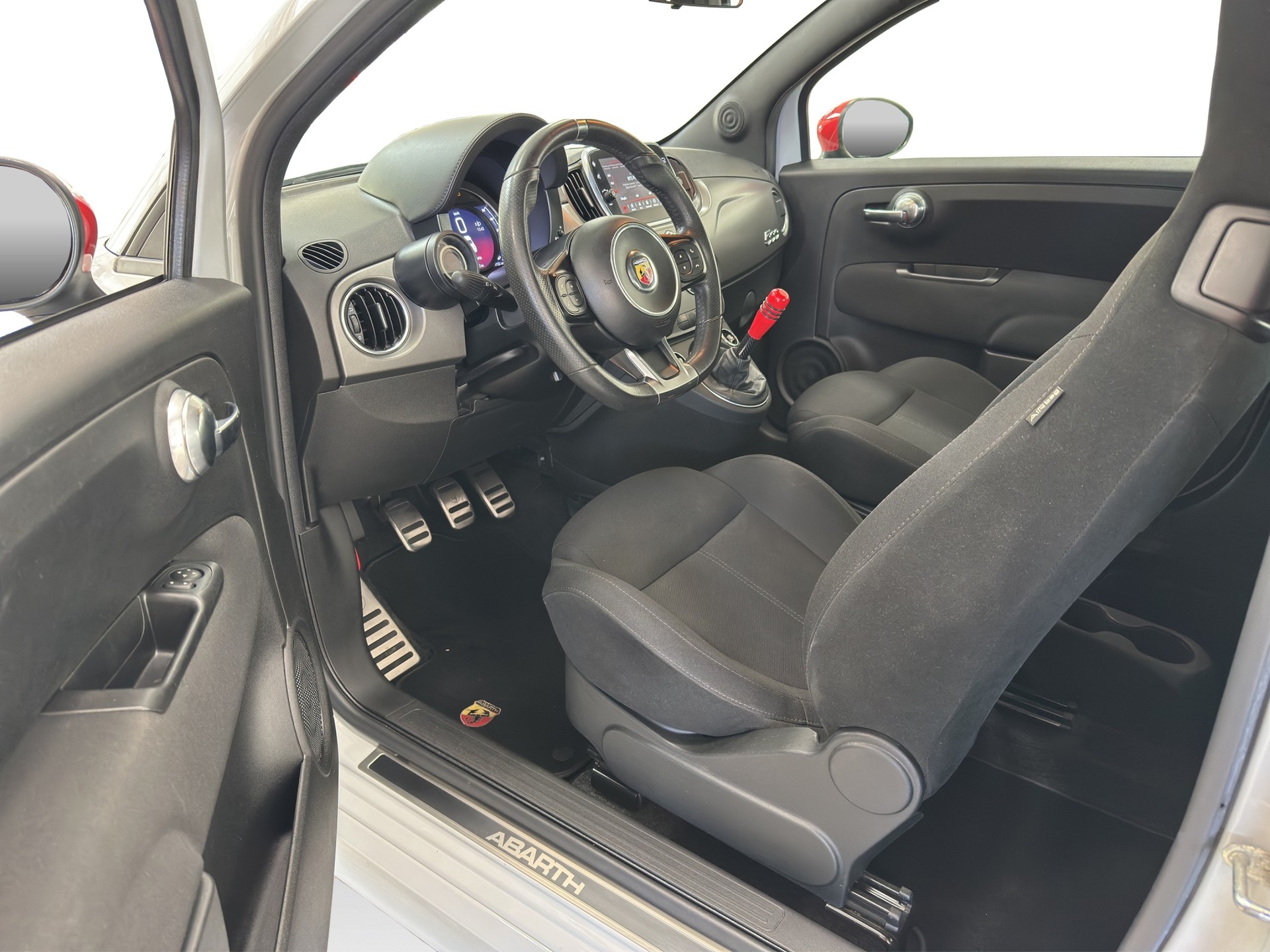 FIAT 595 1.4 16V Turbo Abarth Pista-image-18