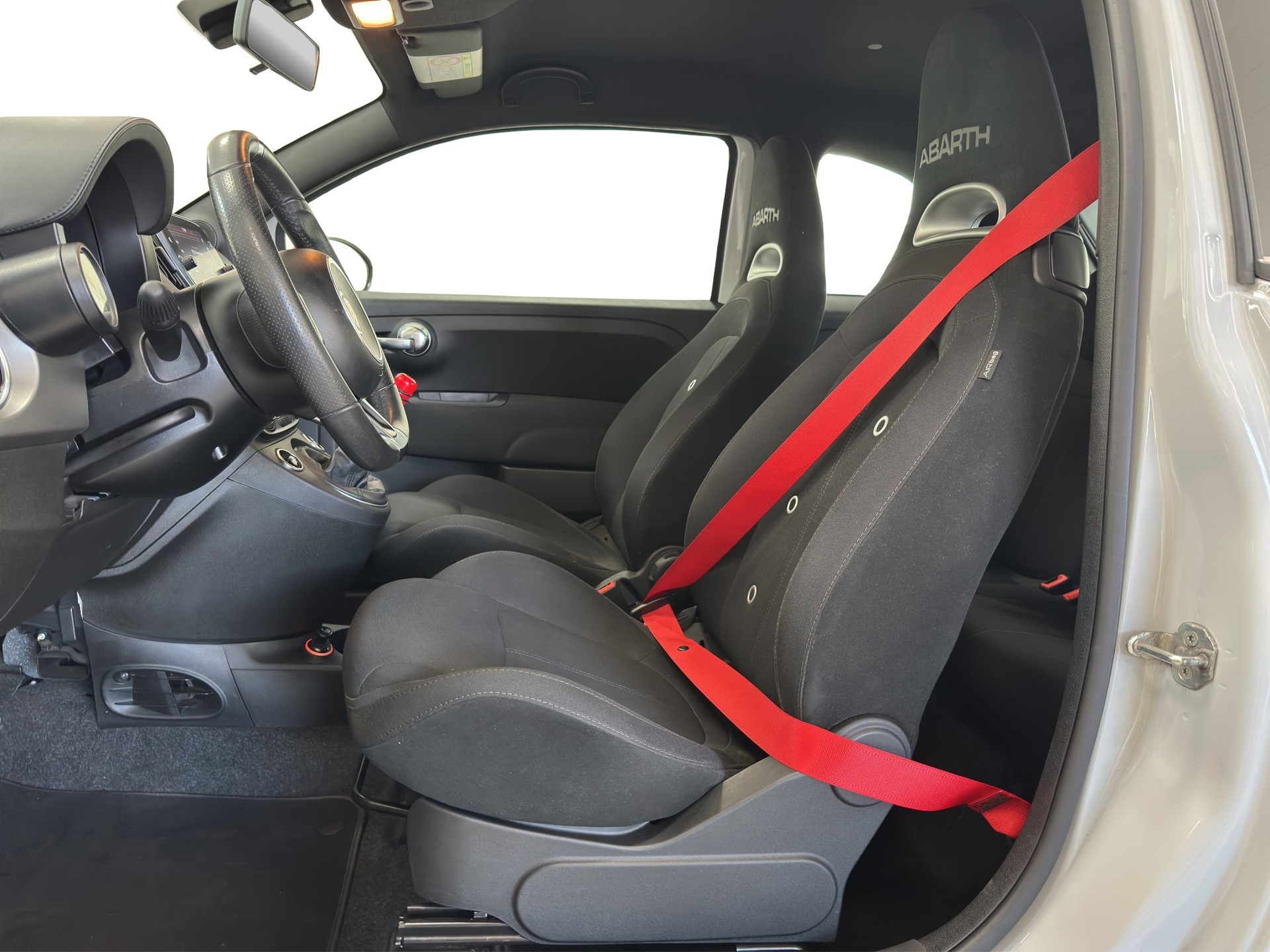 FIAT 595 1.4 16V Turbo Abarth Pista-image-19
