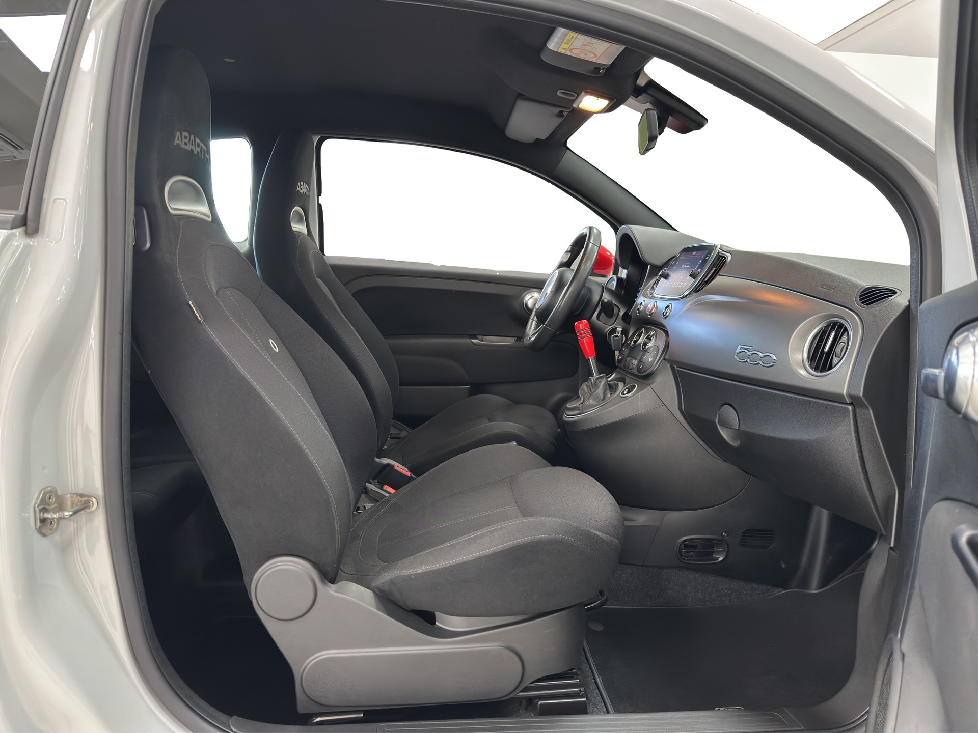 FIAT 595 1.4 16V Turbo Abarth Pista-image-6