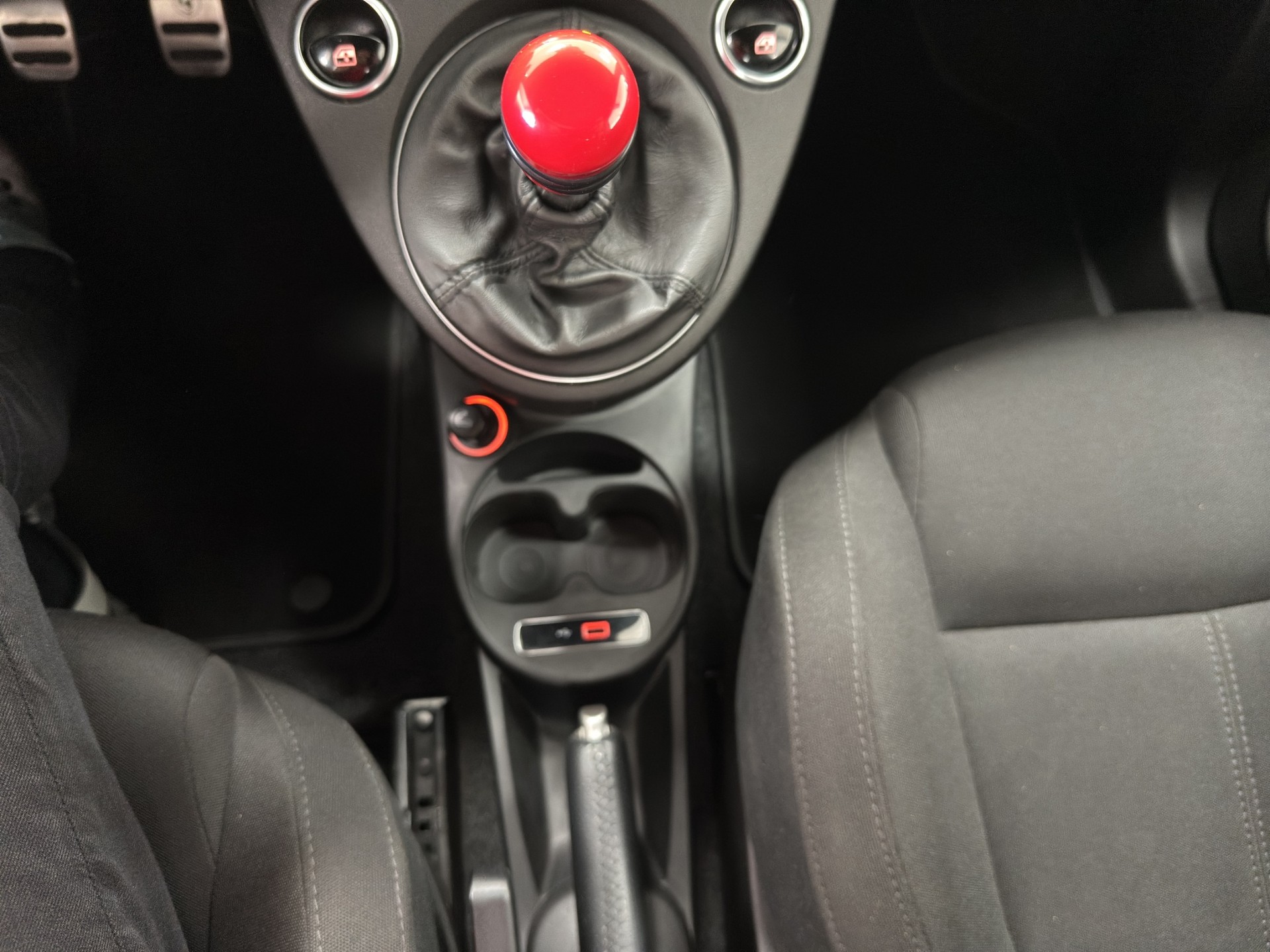 FIAT 595 1.4 16V Turbo Abarth Pista-image-22