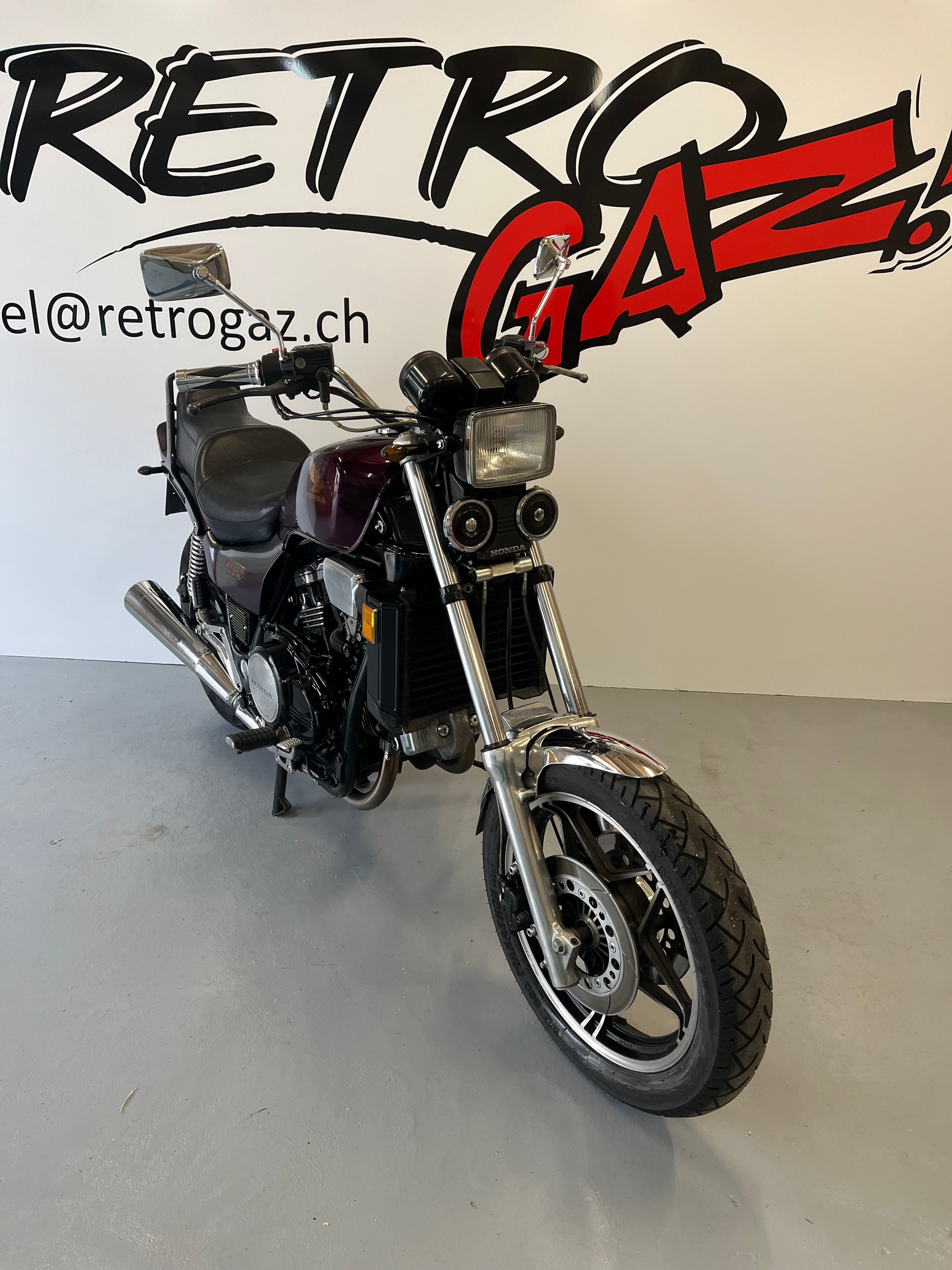 HONDA VF 1100 C E-image-2