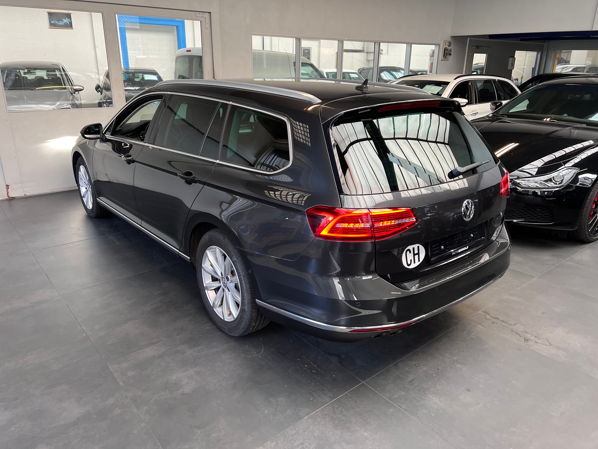 VW Passat Variant 1.8 TSI BMT Highline DSG-image-1
