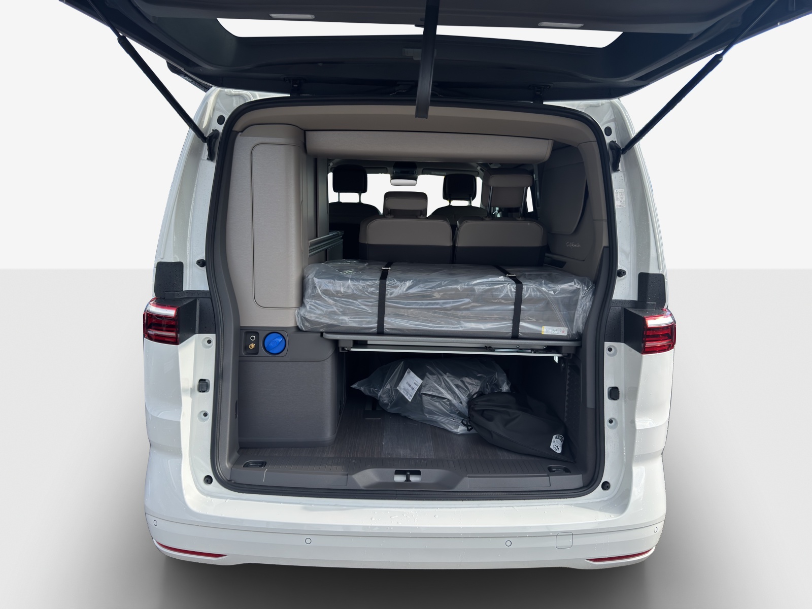 VW California eHybrid Ocean Liberty 4Motion-image-12