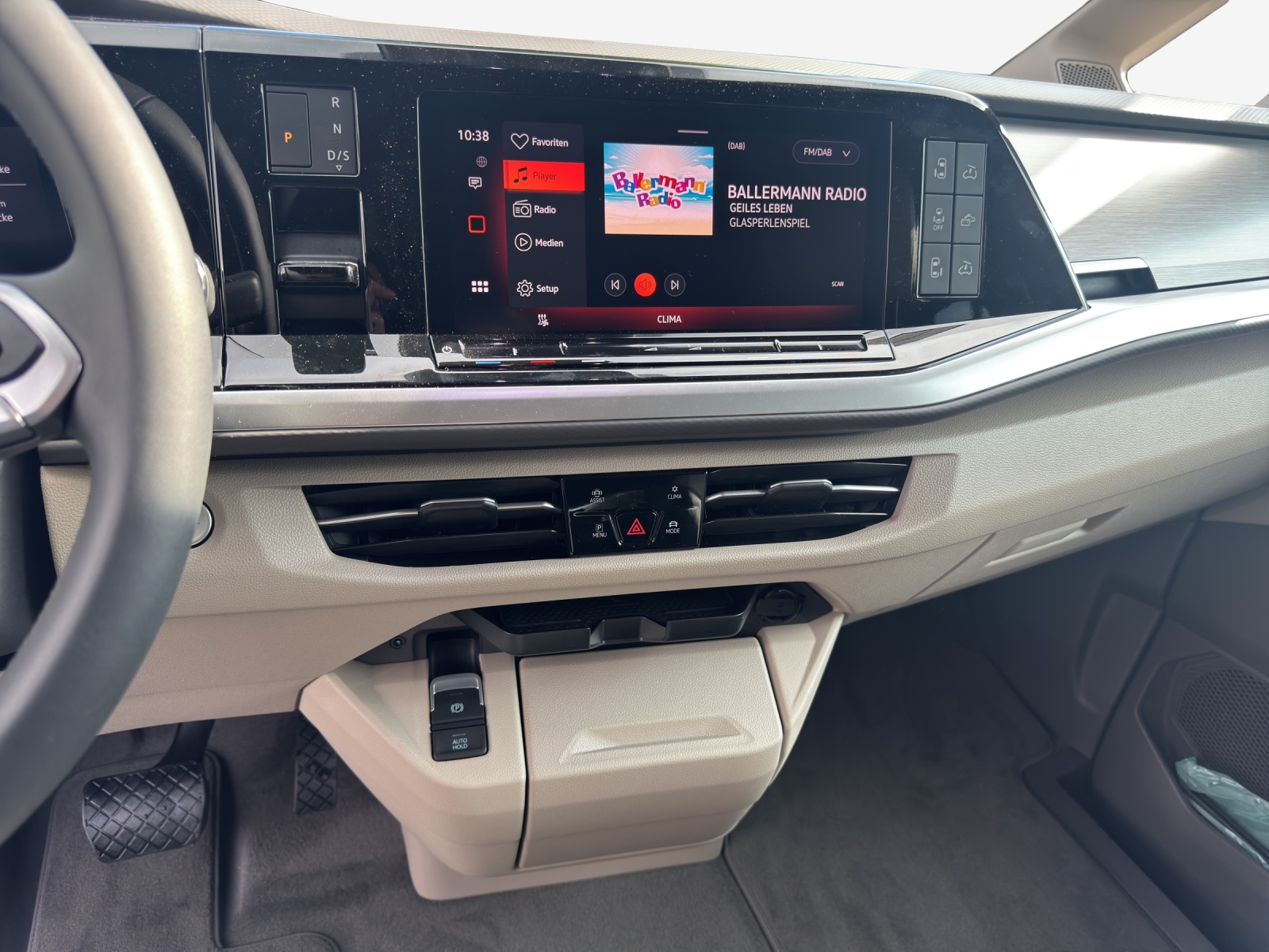 VW California eHybrid Ocean 4Motion-image-10