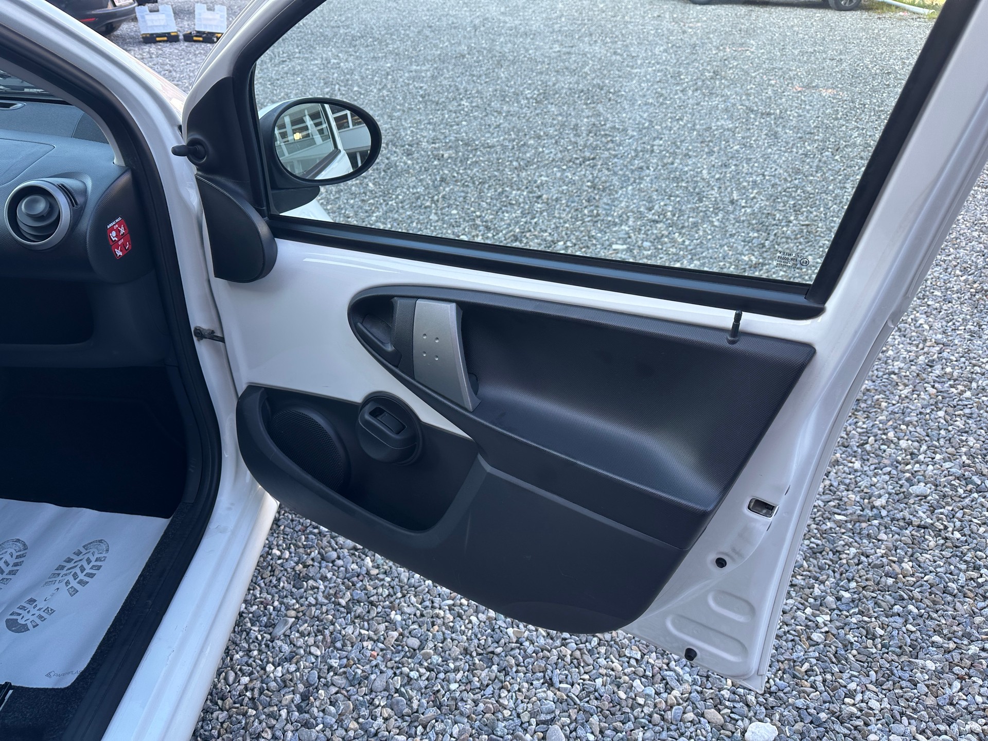 CITROEN C1 1.0i Exclusive-image-8