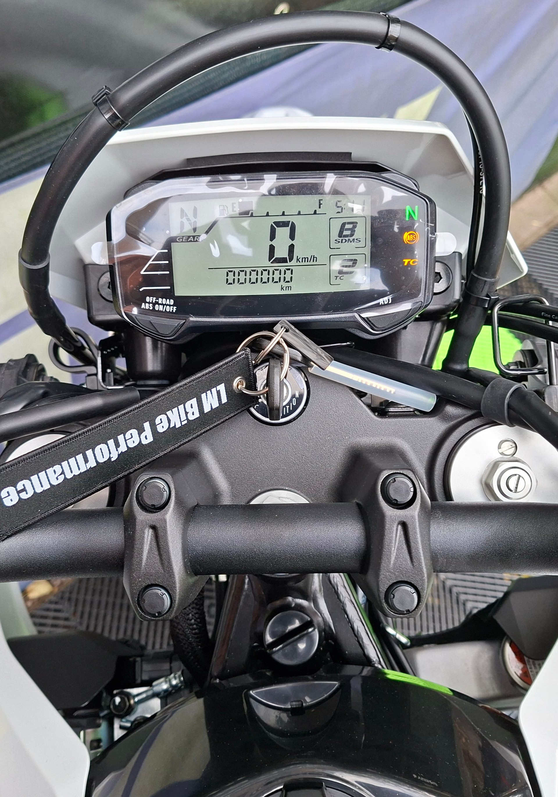 SUZUKI DRZ-4SM-image-13