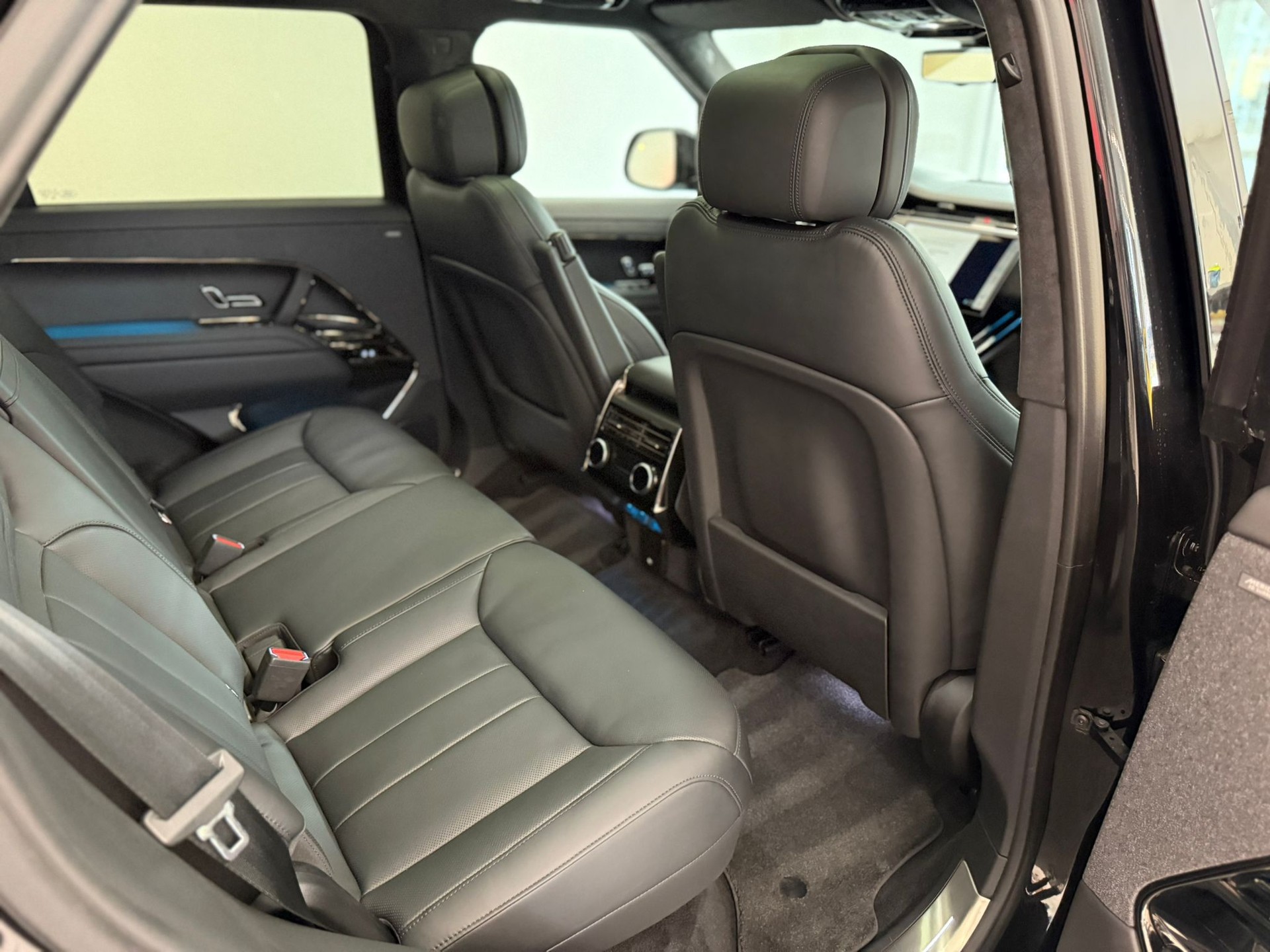 LAND ROVER Range Rover Sport P550e 3.0 Si6 PHEV Autobiography Automatic-image-13