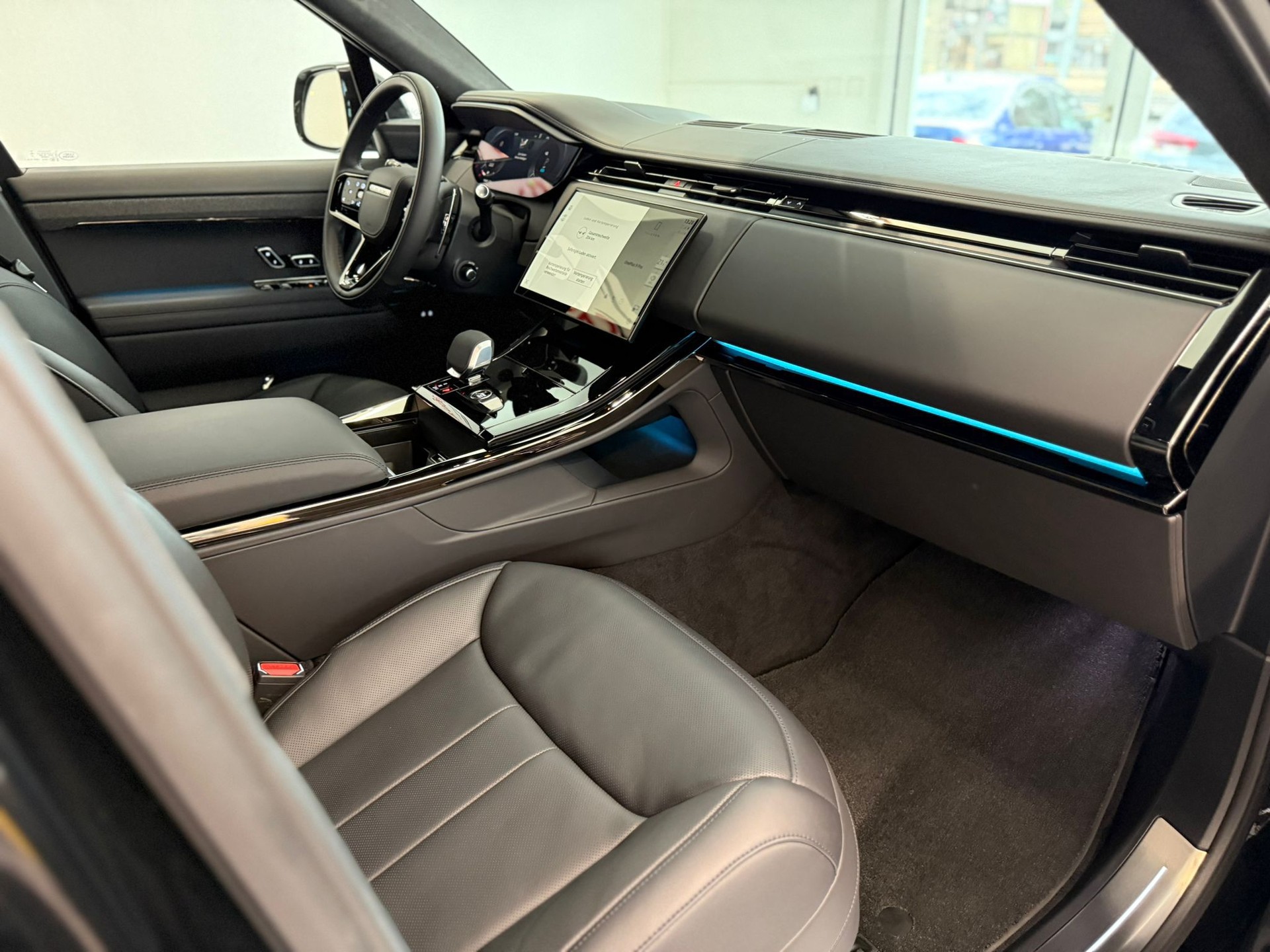 LAND ROVER Range Rover Sport P550e 3.0 Si6 PHEV Autobiography Automatic-image-9