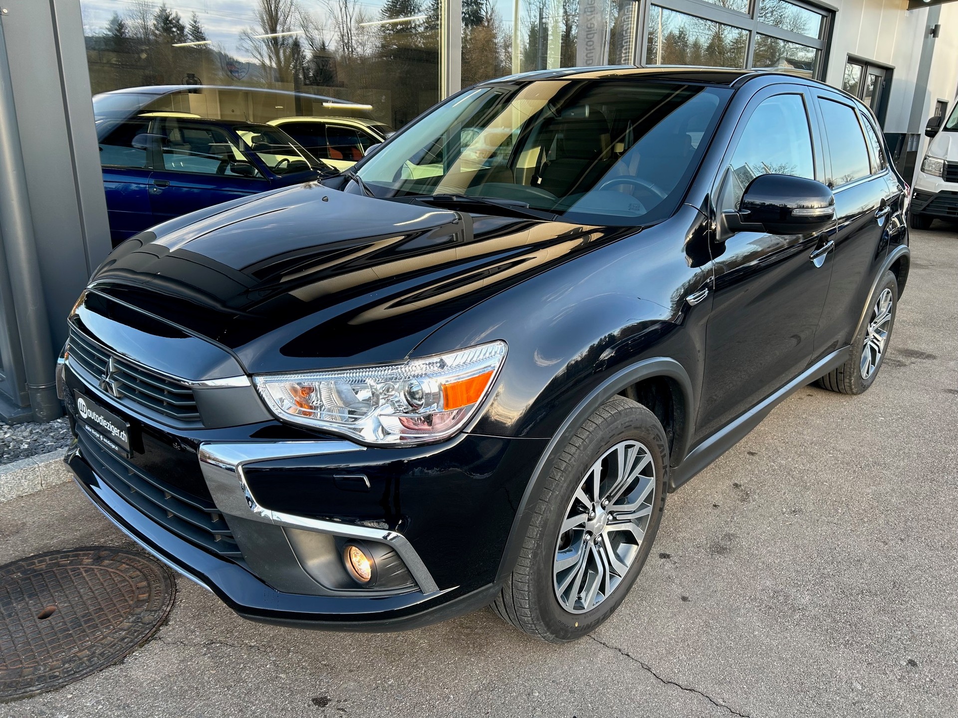 MITSUBISHI ASX 2.2 DID Style Anniversary 4WD Automatic-image-3