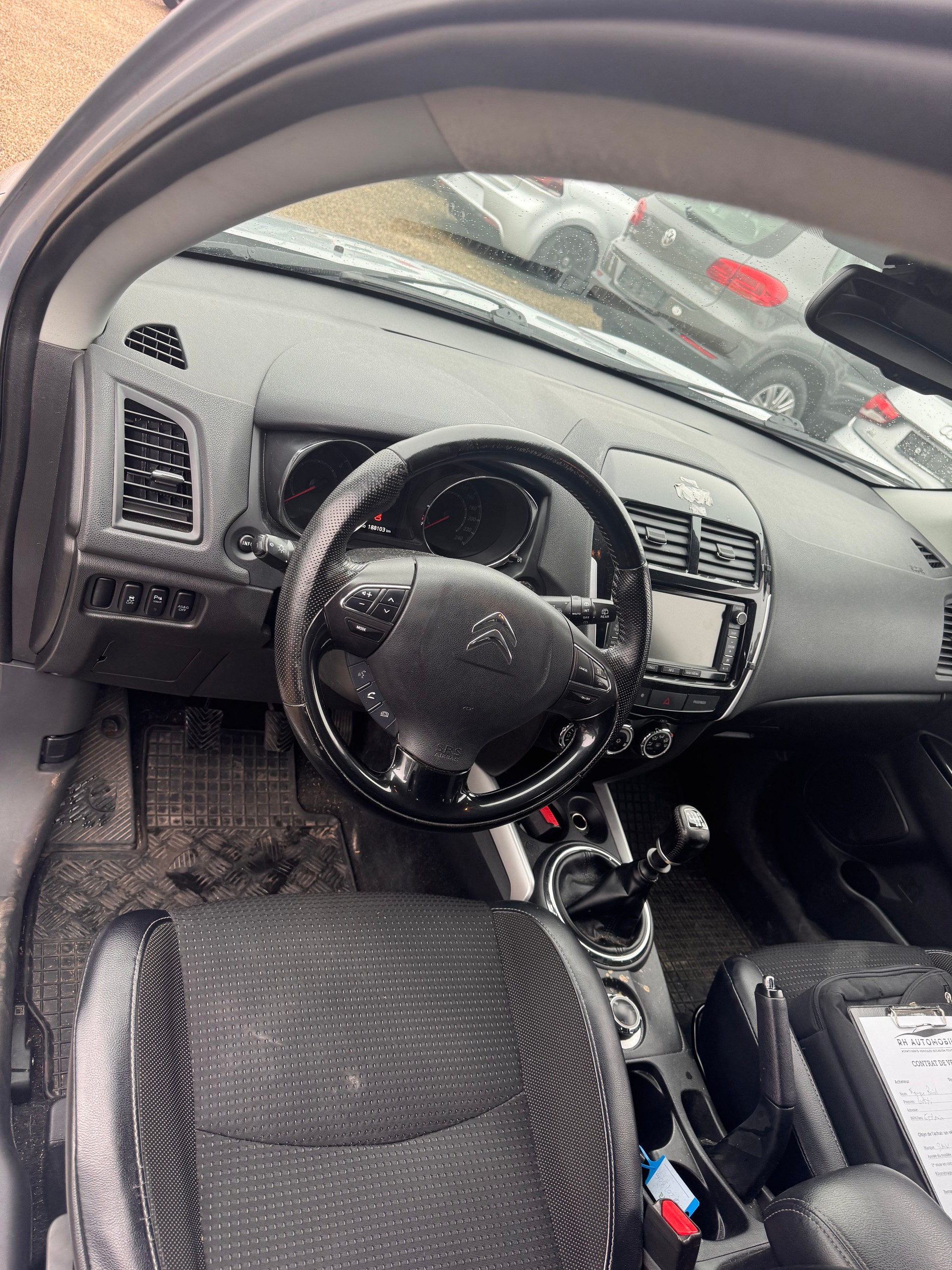 CITROEN C4 Aircross 1.6 HDi Exclusive 4WD-image-6
