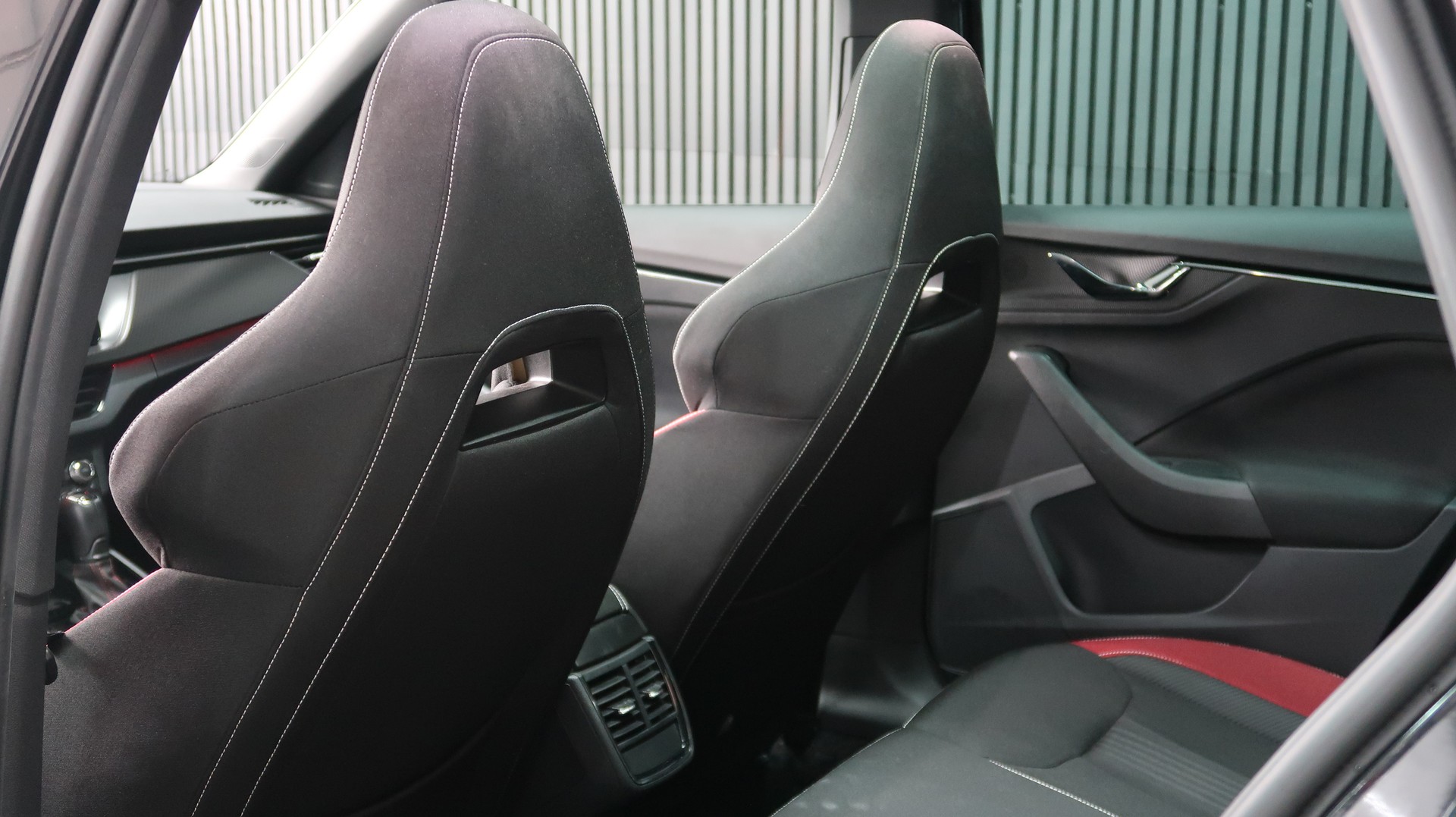 SKODA Kamiq 1.5 TSI ACT Monte Carlo DSG / CH / MFK / GARANTIE-image-14