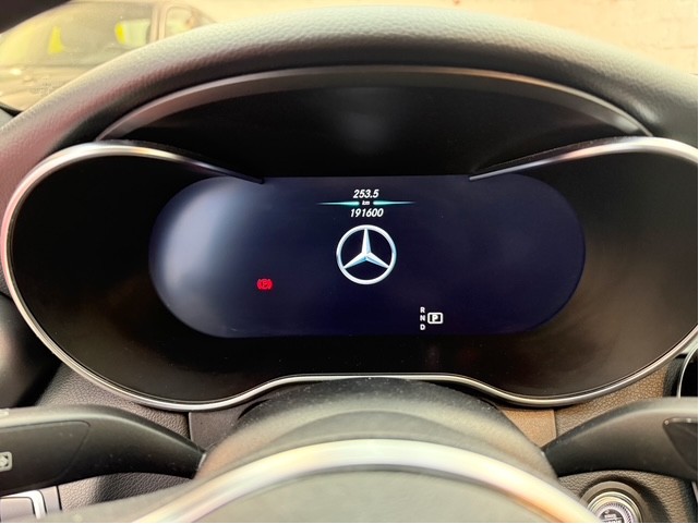 MERCEDES-BENZ C 200 4Matic AMG Line 9G-Tronic-image-10
