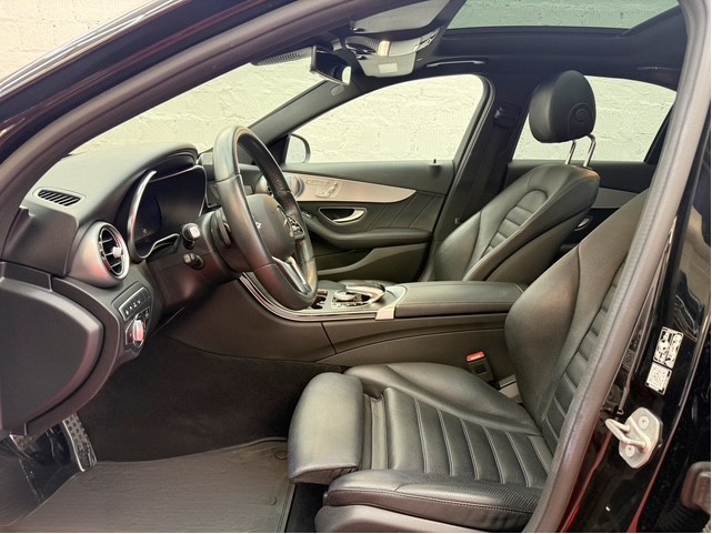 MERCEDES-BENZ C 200 4Matic AMG Line 9G-Tronic-image-5