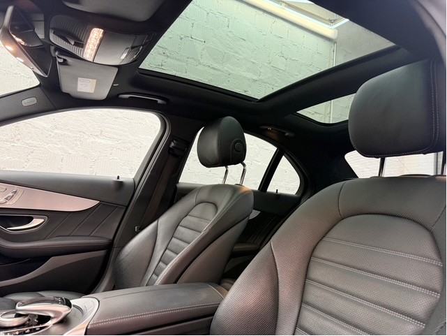 MERCEDES-BENZ C 200 4Matic AMG Line 9G-Tronic-image-11