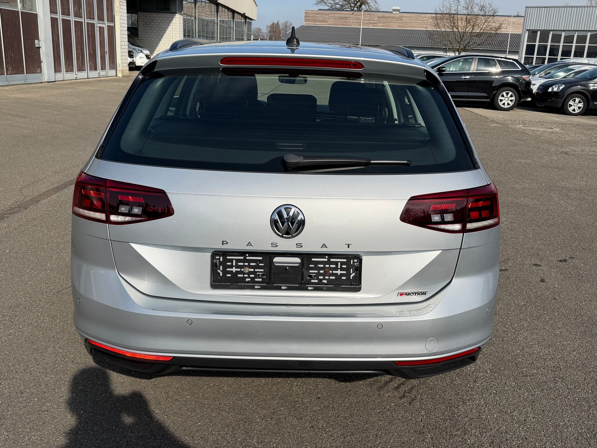VW Passat 2.0 TDI BMT Business 4Motion DSG-image-4