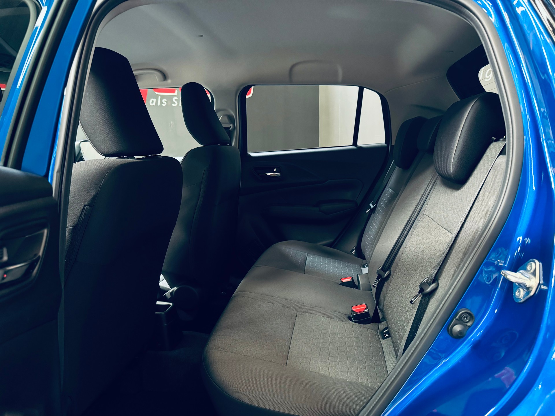 SUZUKI Swift 1.2 Compact Top Hybrid 4x4-image-5