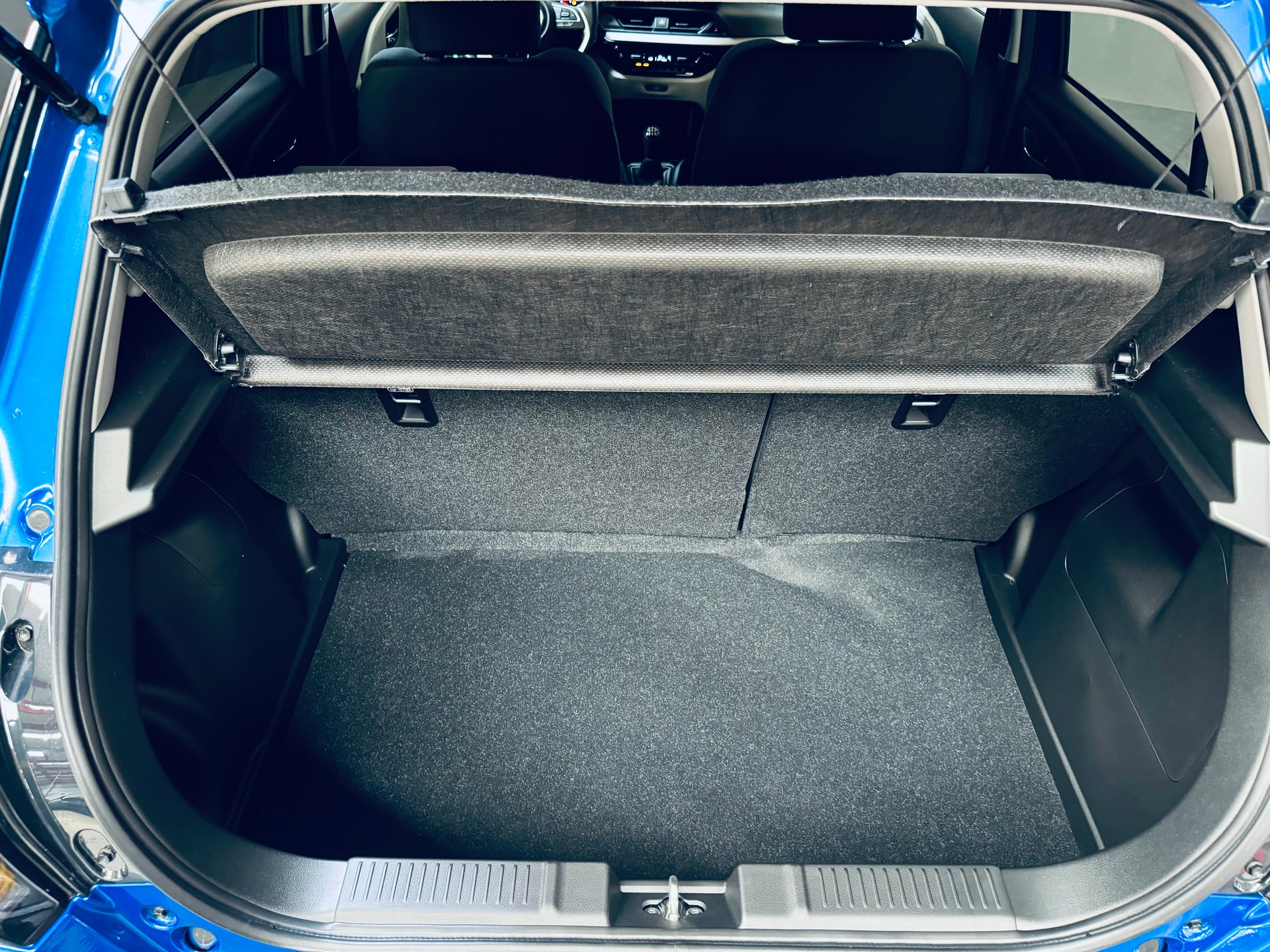 SUZUKI Swift 1.2 Compact Top Hybrid 4x4-image-4