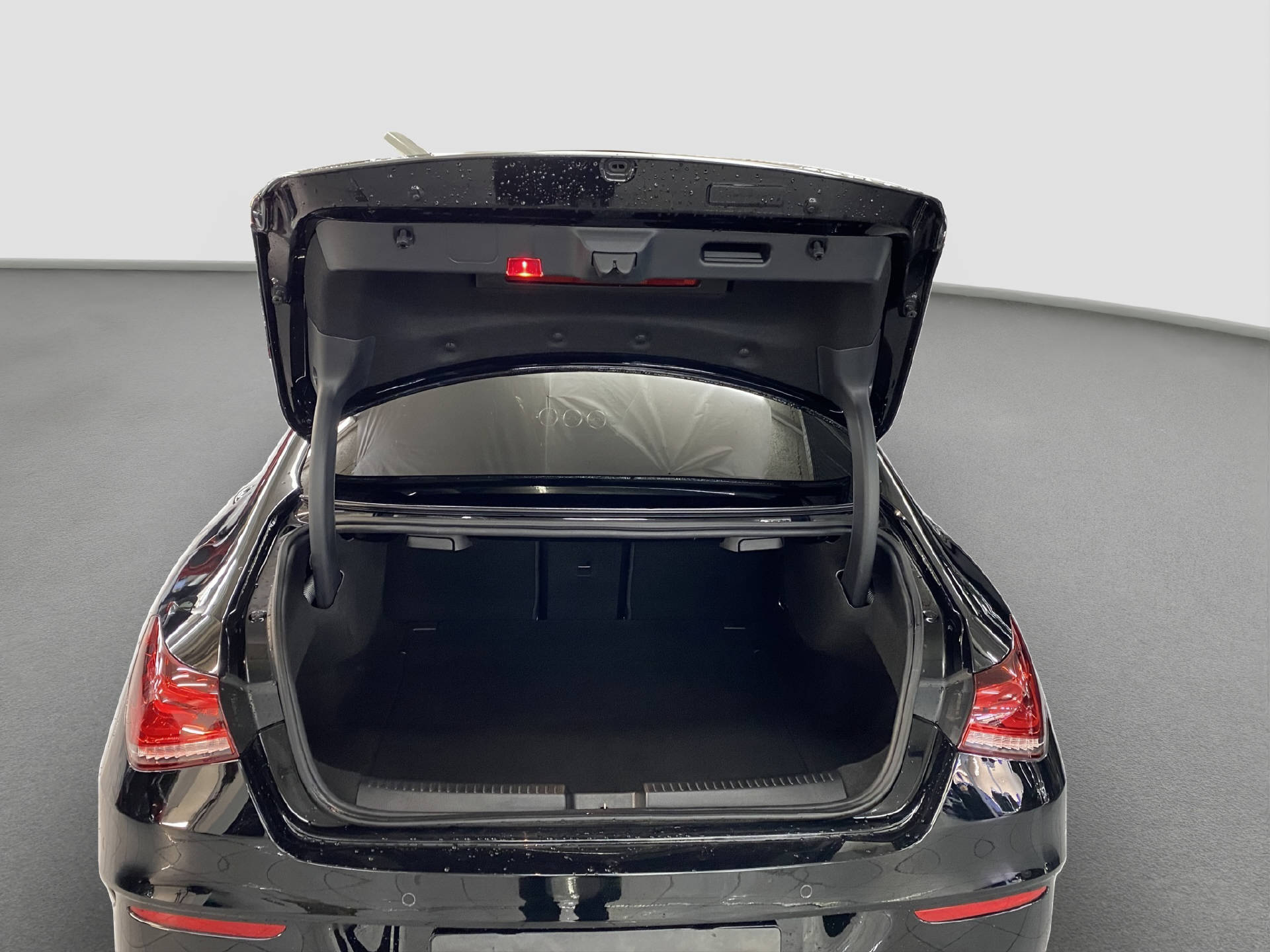 MERCEDES-BENZ CLA 35 AMG 4MATIC-image-4