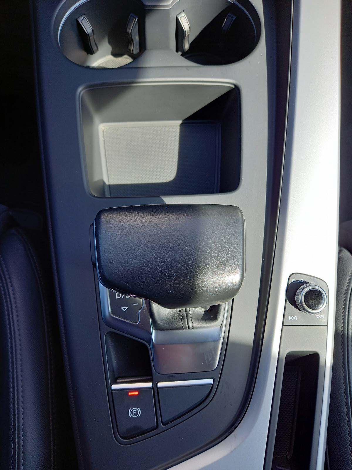 AUDI A4 Avant 40 TDI quattro S-tronic-image-9