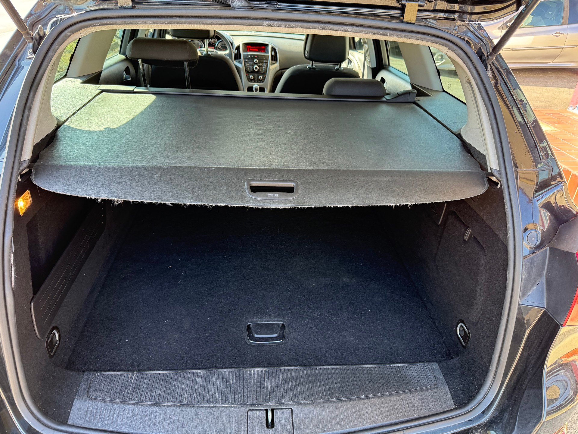 OPEL ASTRA-image-3