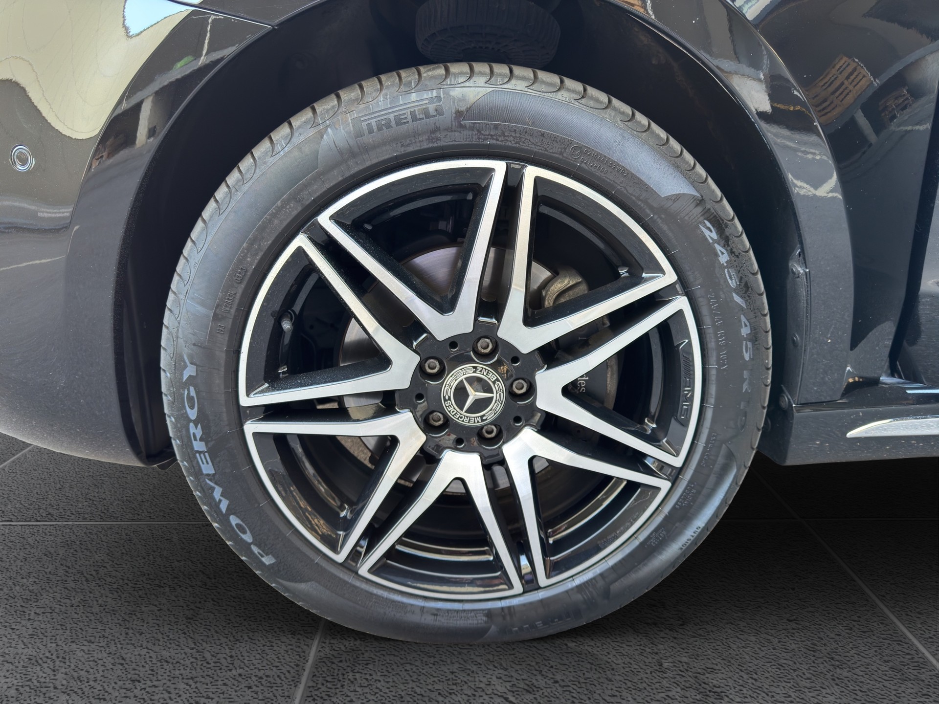MERCEDES-BENZ V 300 d lang Avantgarde 4 Matic-image-18