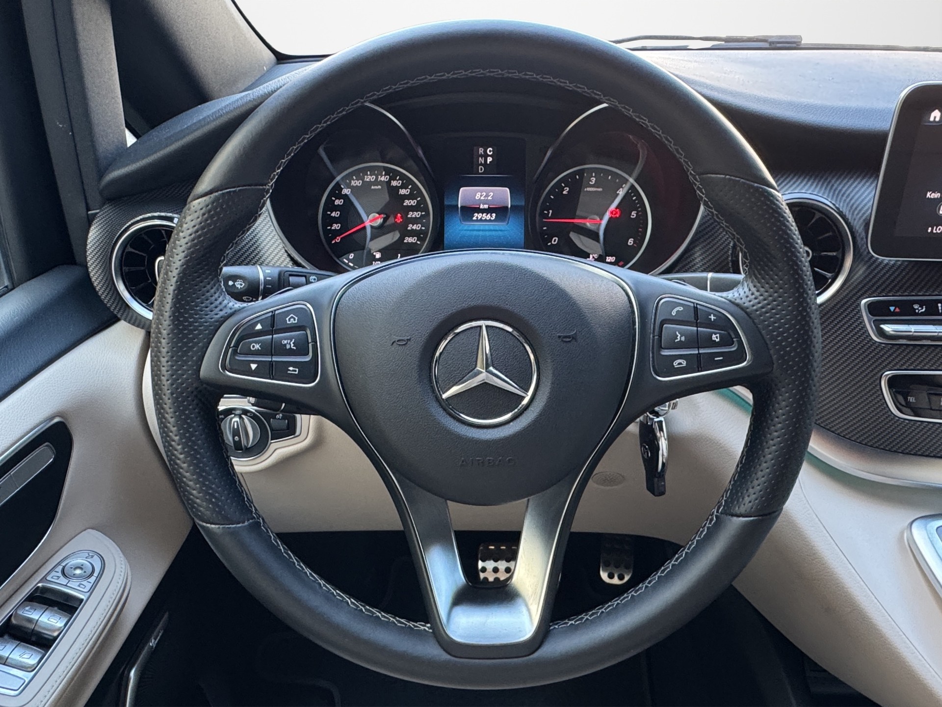 MERCEDES-BENZ V 300 d lang Avantgarde 4 Matic-image-12